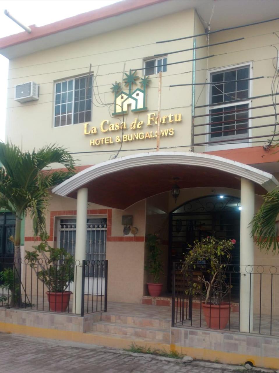 Hotel & Bungalows La Casa de Fortu - Image 1