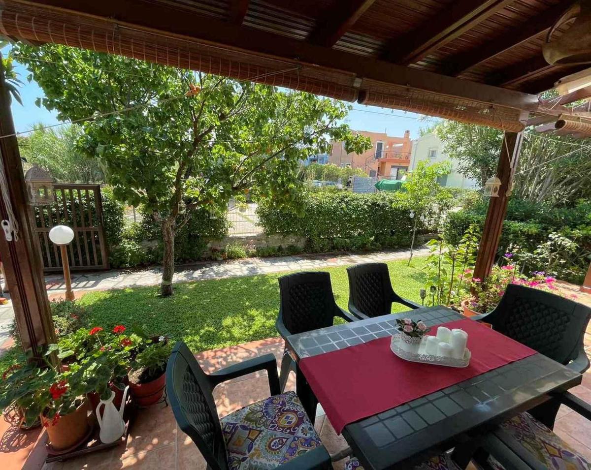 Dora's House view 5