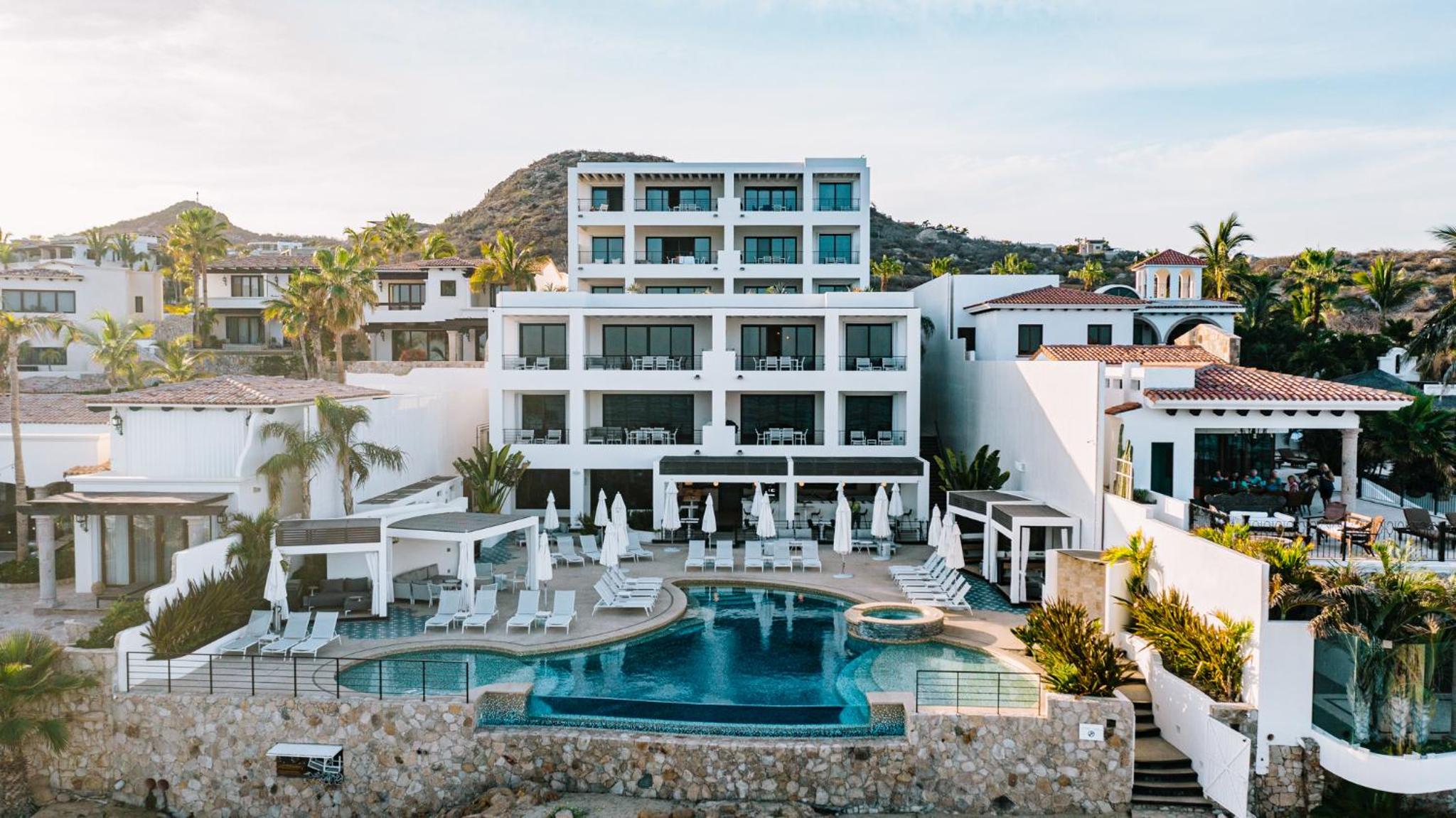 Hotel Beachfront Flats Los Cabos - Image 1