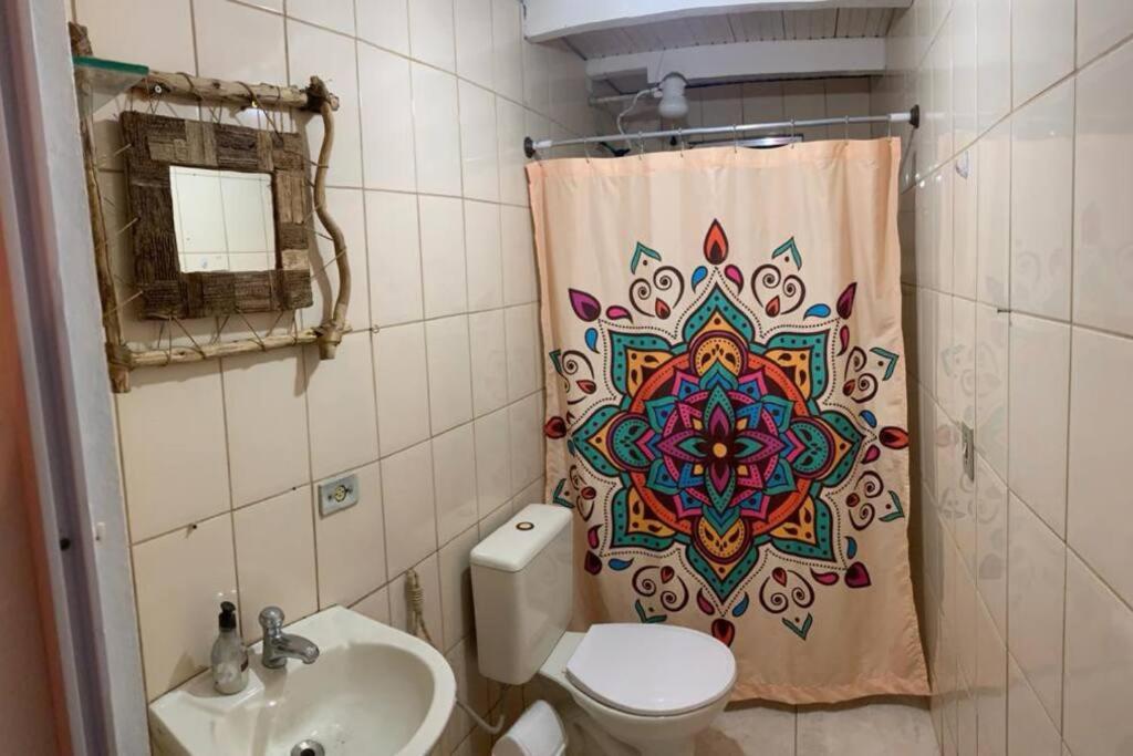 Casa charmosa em Camburi, perto da praia, com garagem-São Sebastião