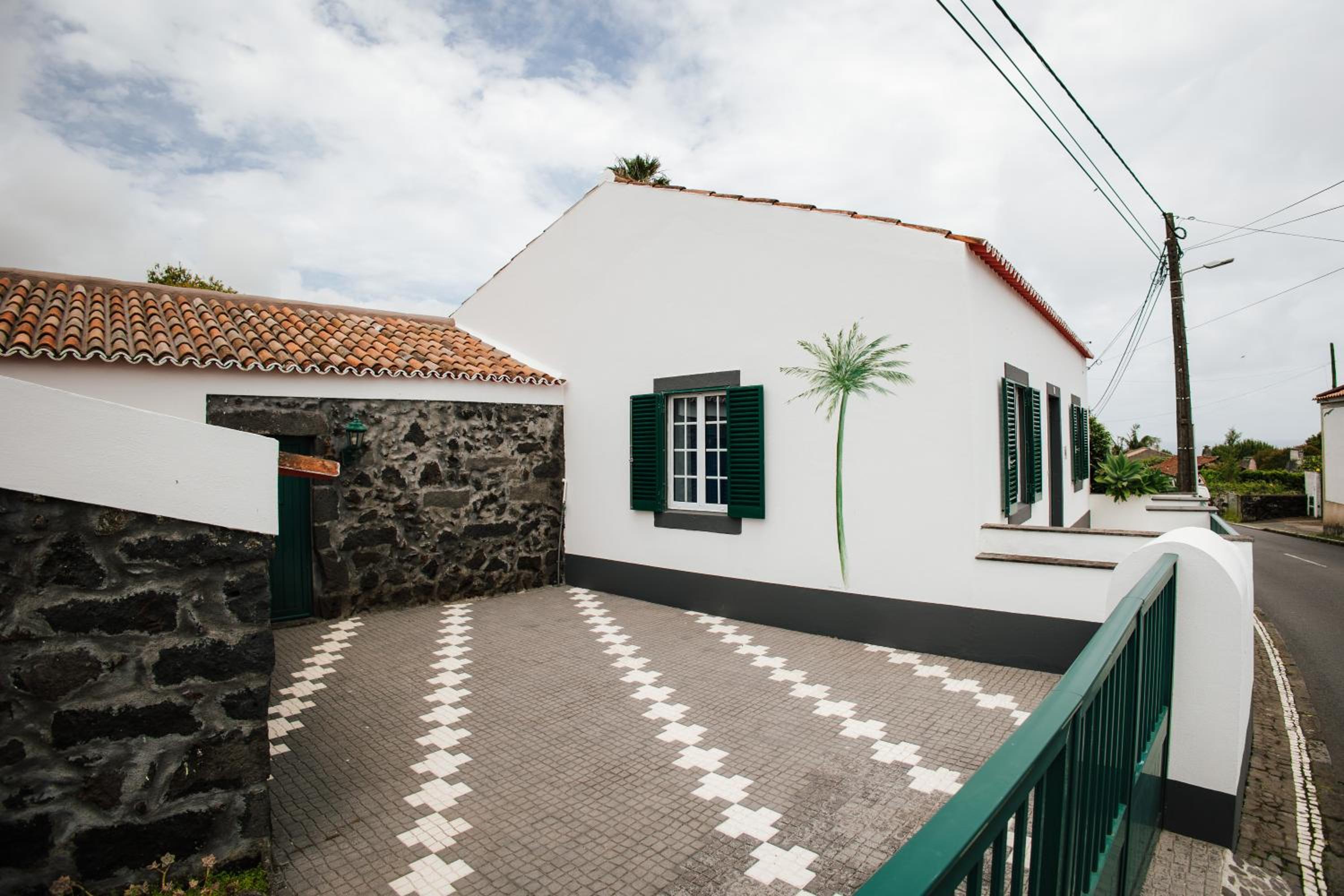 Casa das Palmeiras view 2
