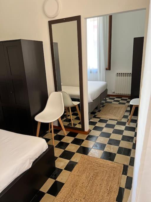 Venezia, 100 mt to Station,FREE parking, Shuttle Airport, Train Station Gorizia view 5
