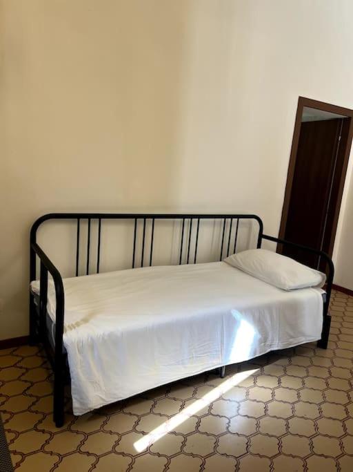 Venezia, 100 mt to Station,FREE parking, Shuttle Airport, Train Station Gorizia view 3