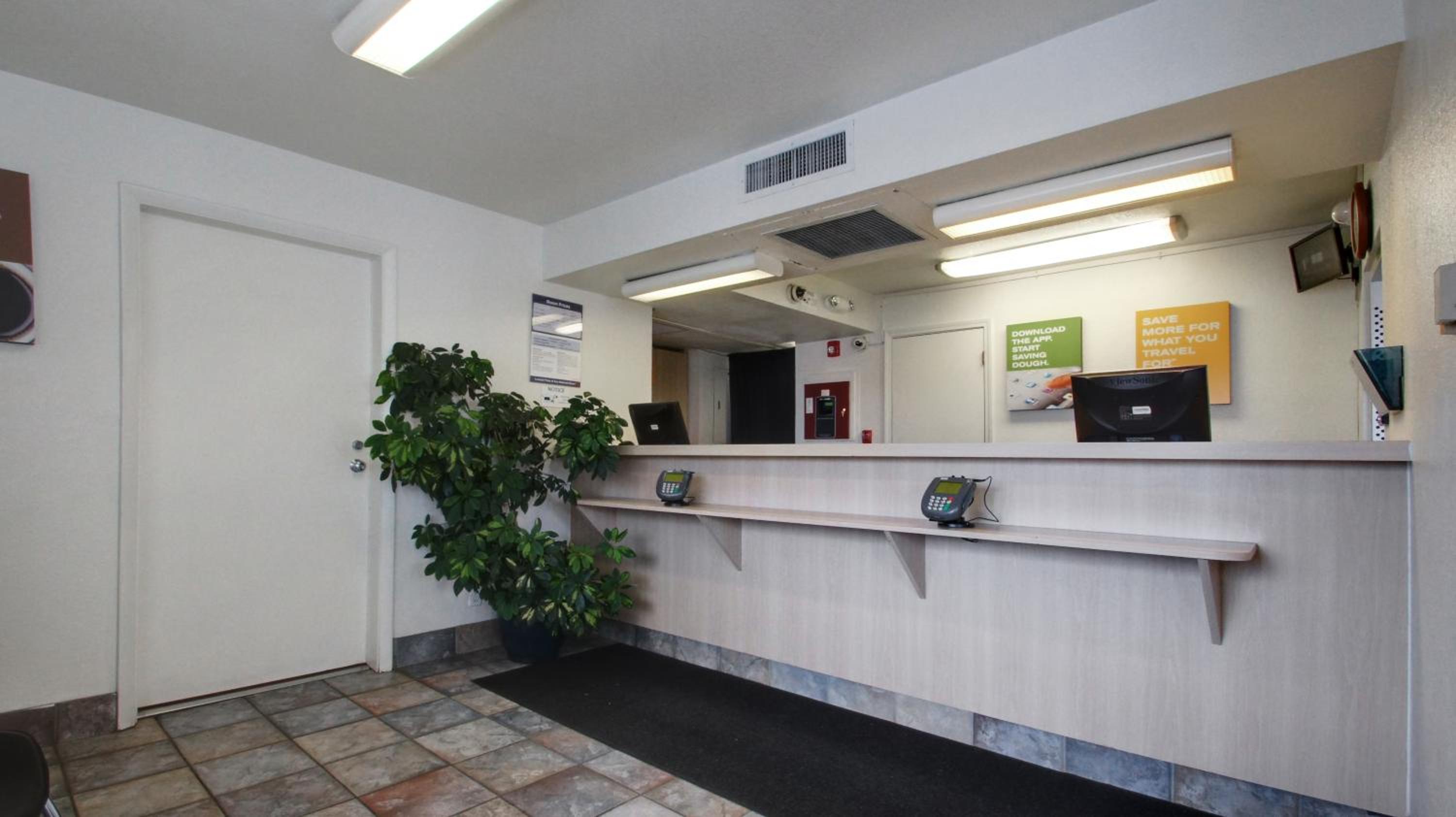 Rock Springs Vacations - Motel 6-Rock Springs, WY - Property Image 9