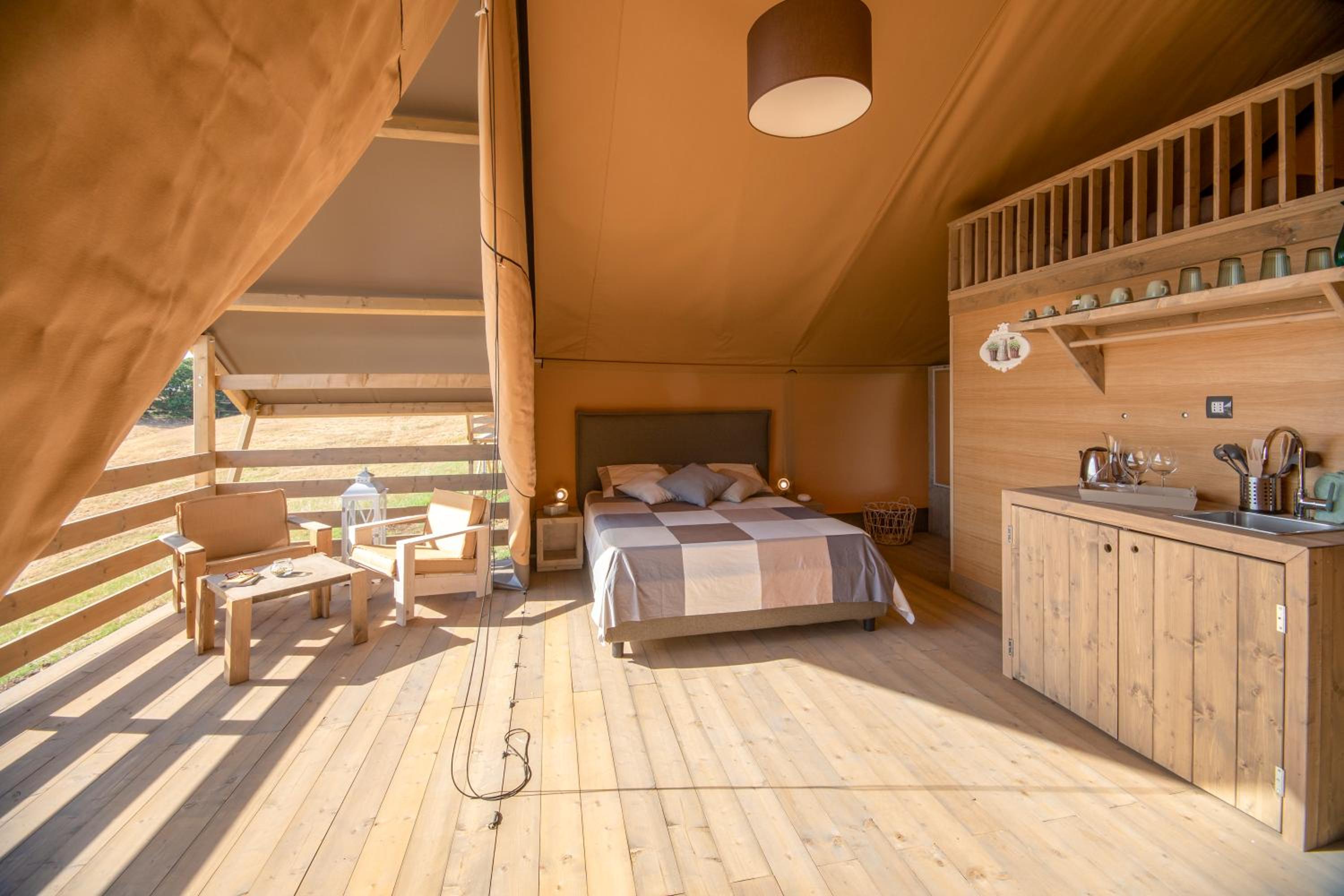 Glamping Debbiare