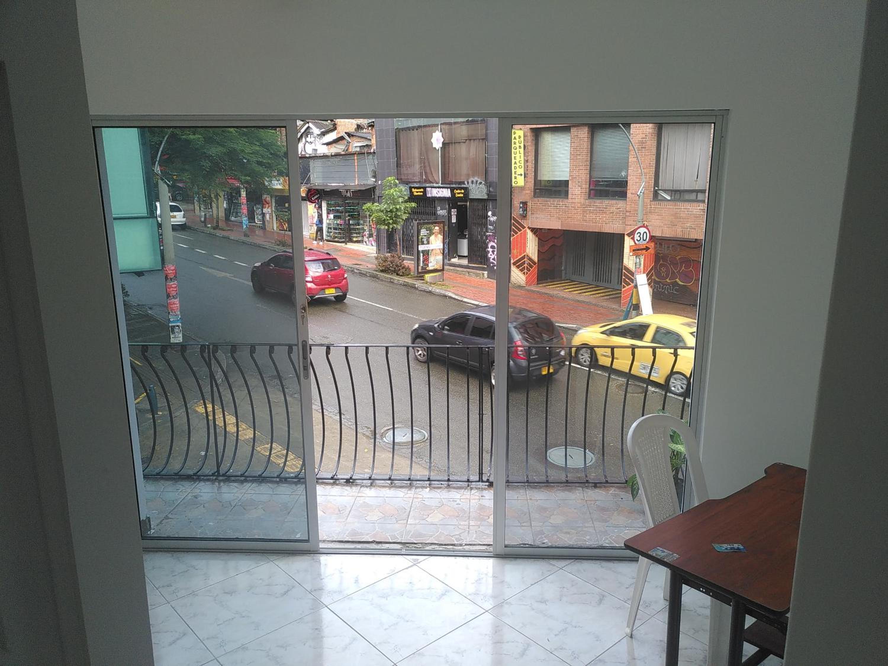 La Familia Hostel - Parque Poblado