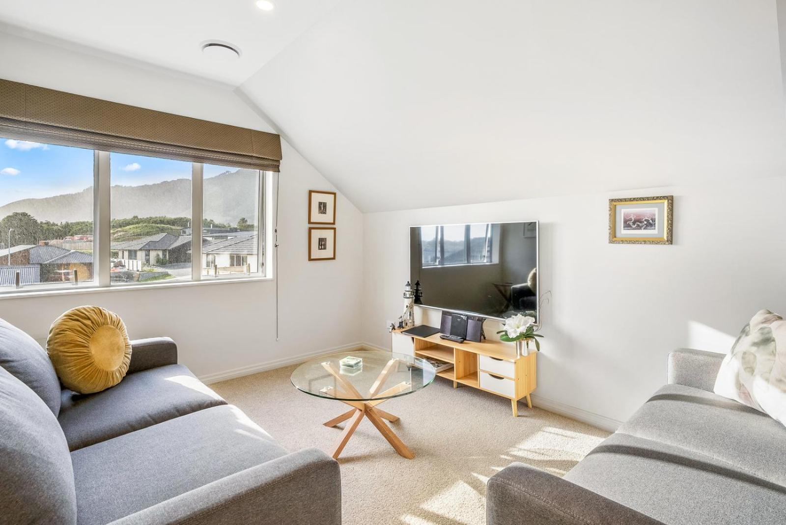 Slice of Paradise - Waikanae Self-Contained Unit view 2