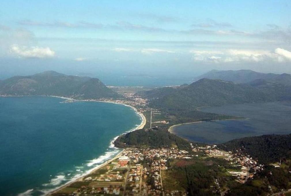 Casa no Campeche à poucos passos da praia com Split