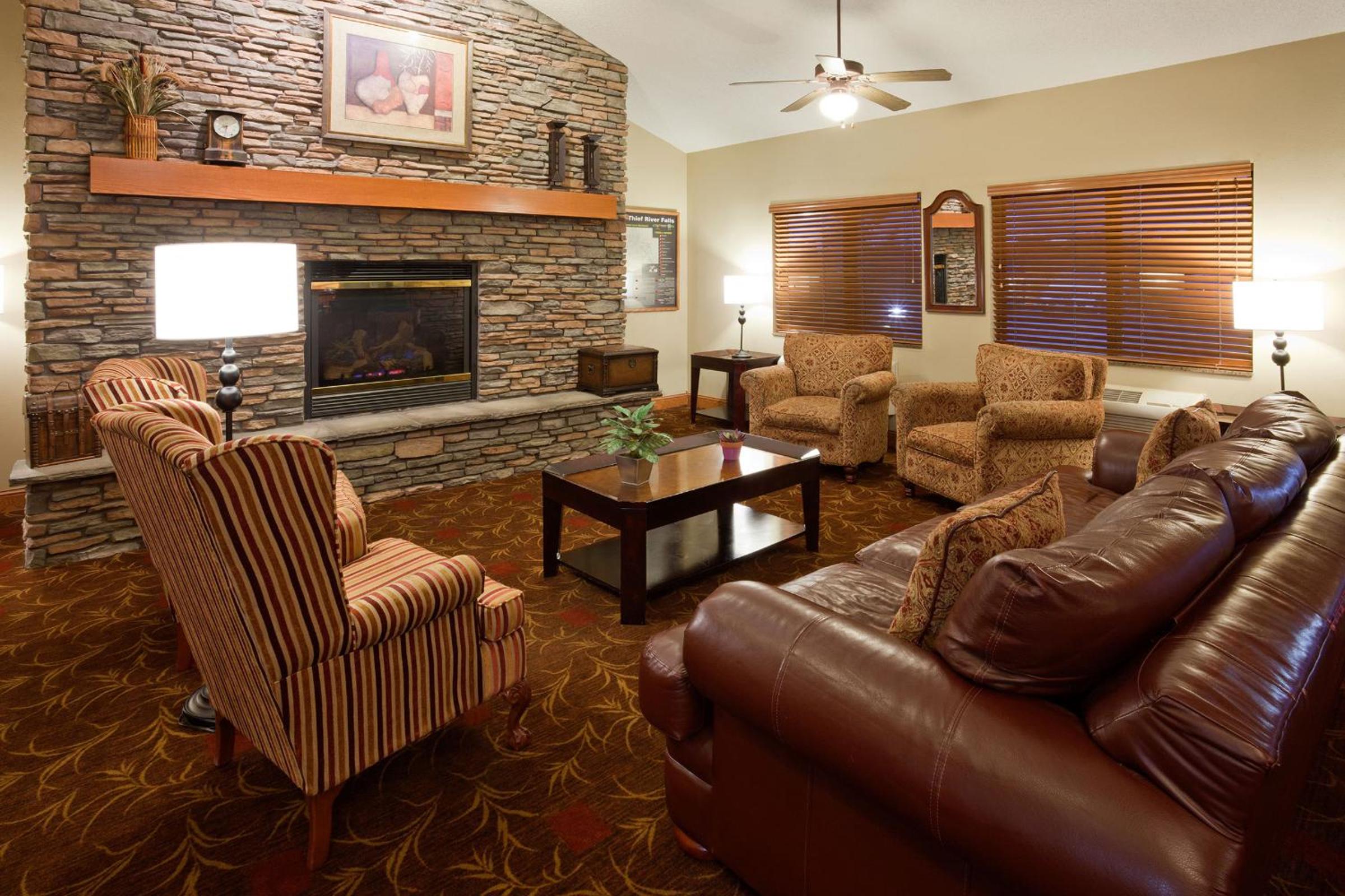 AmericInn by Wyndham Thief River Falls