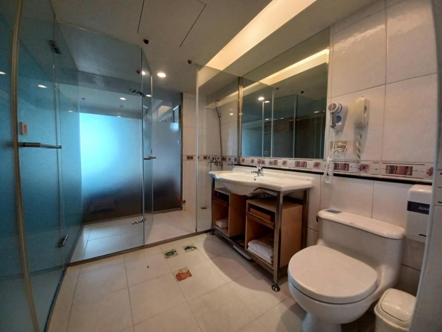 Blue Ocean Hotel