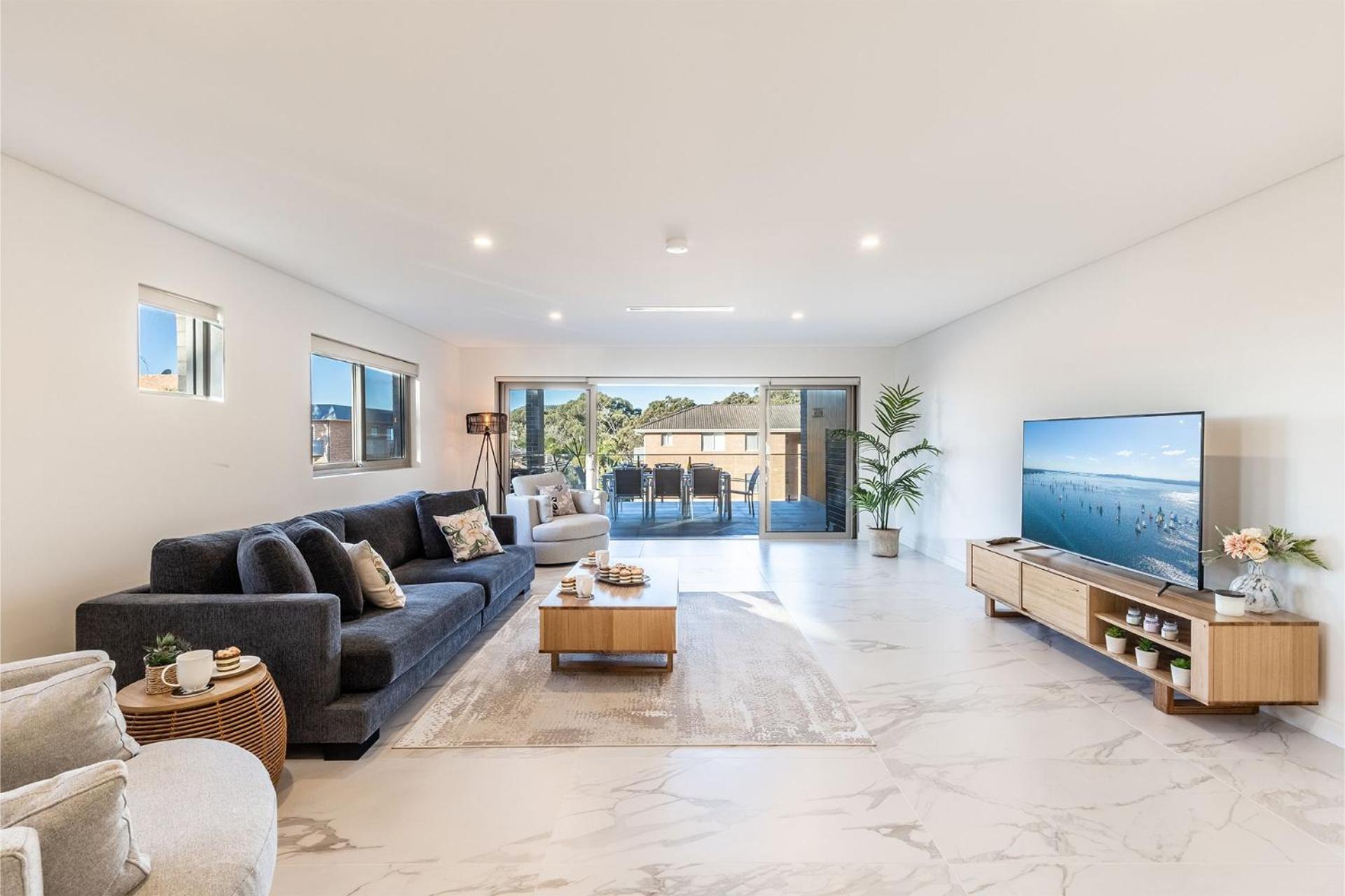 8 Kingfisher stunning unit with water views ducted air conditioning and WiFi view 2