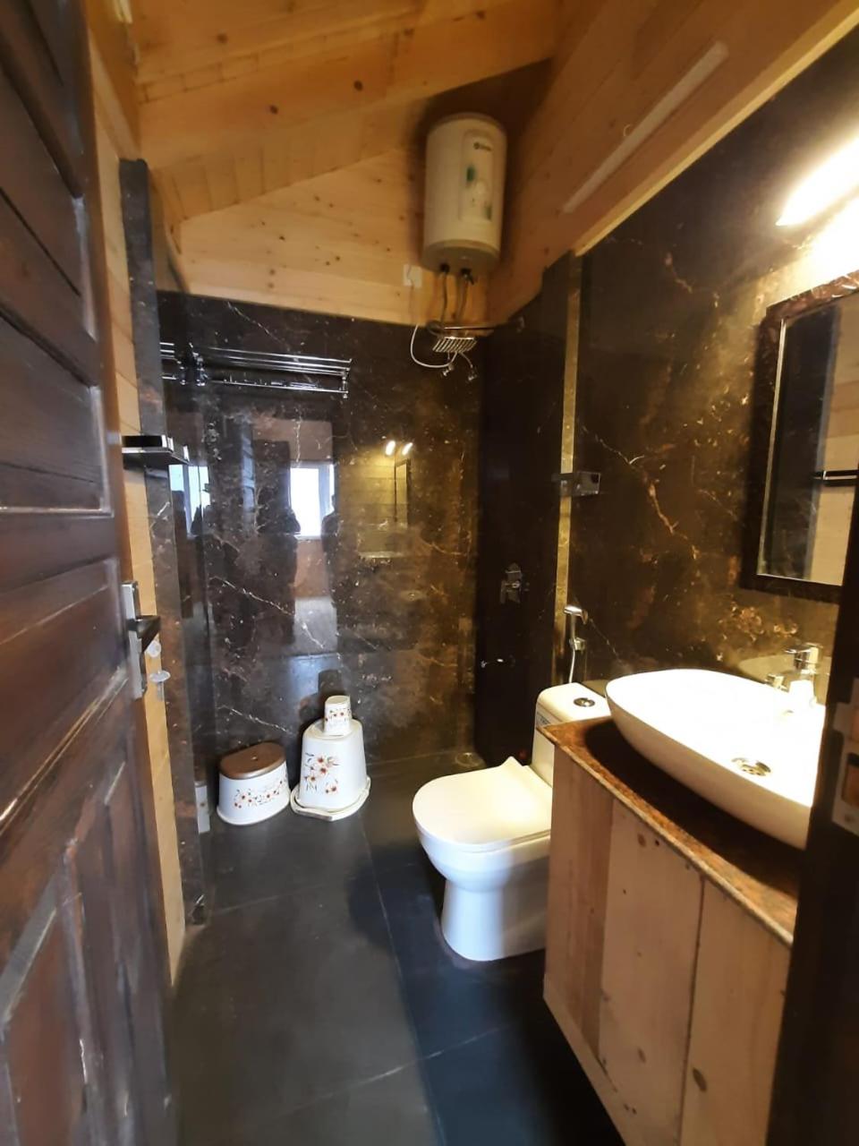 Photo 18