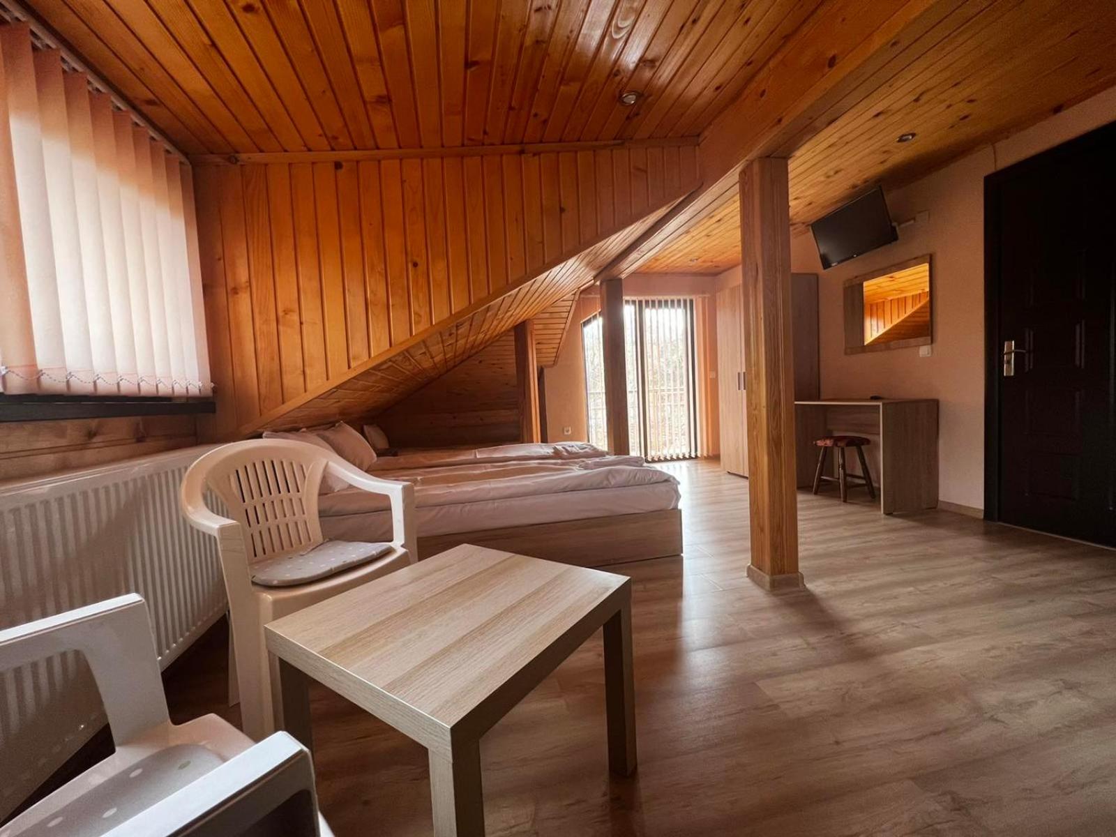 Advel Guest House