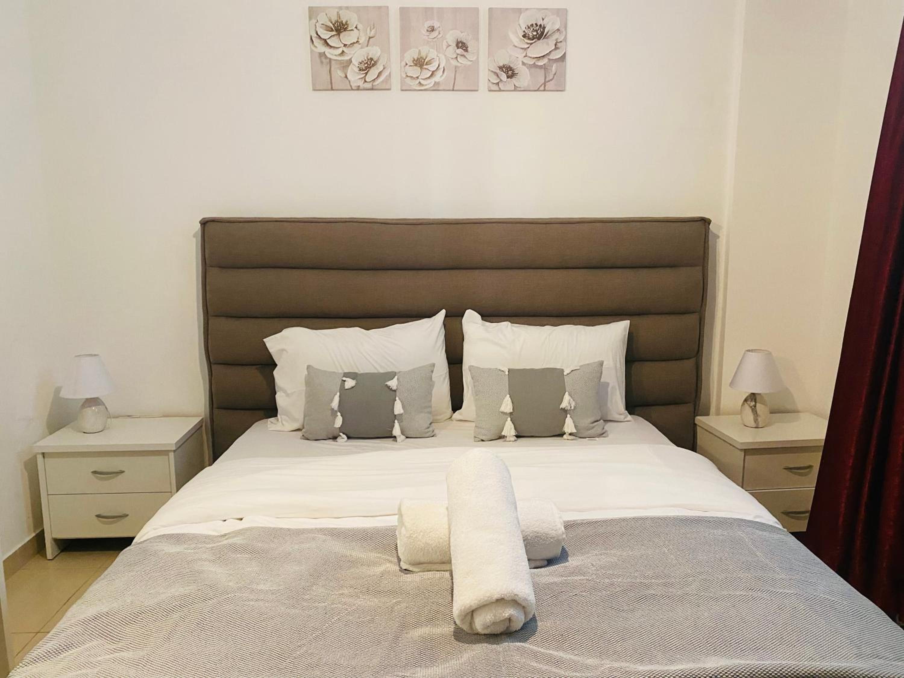 Apollo 2-BR Apt in Larnaca view 5