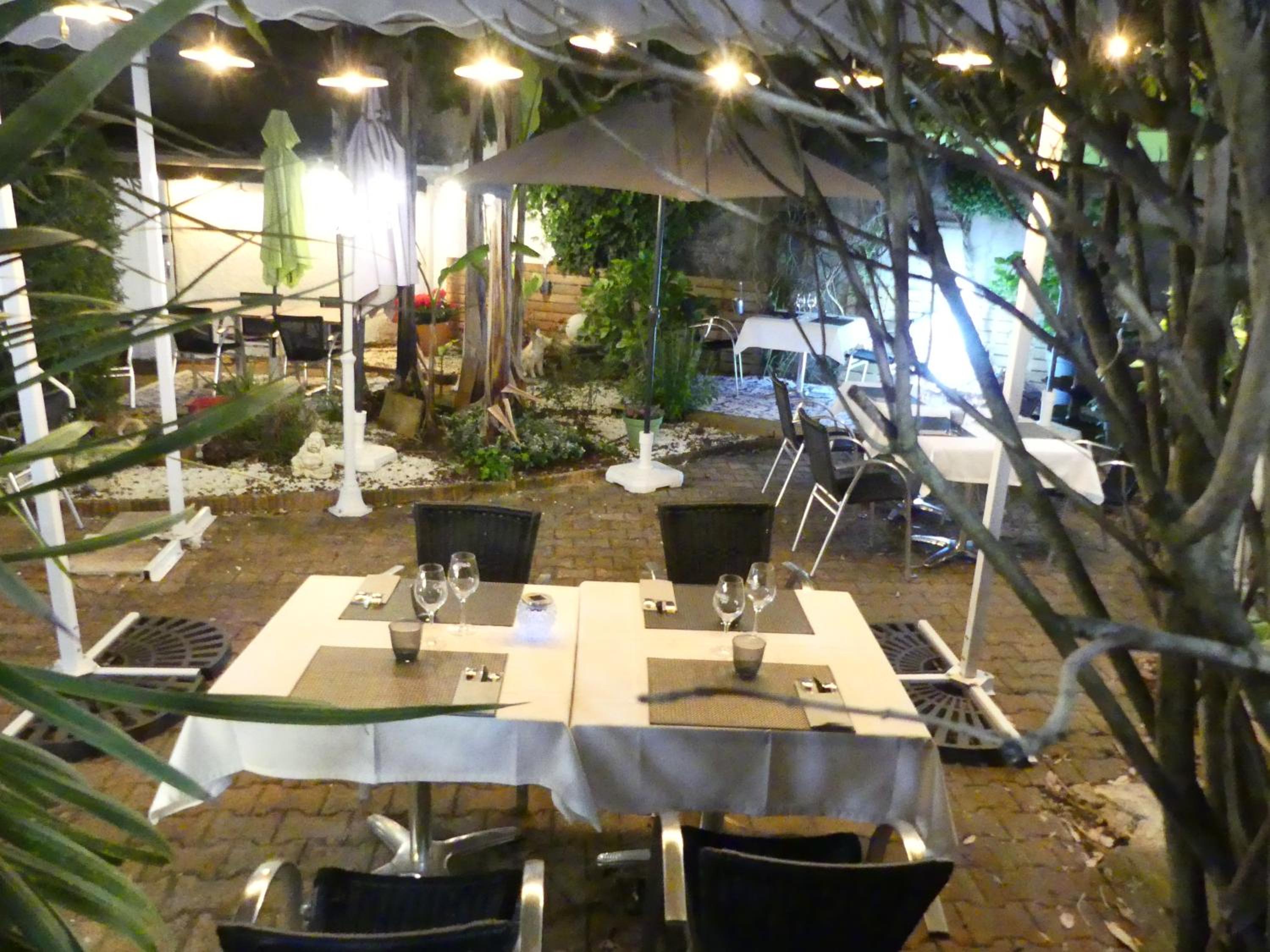 restaurant