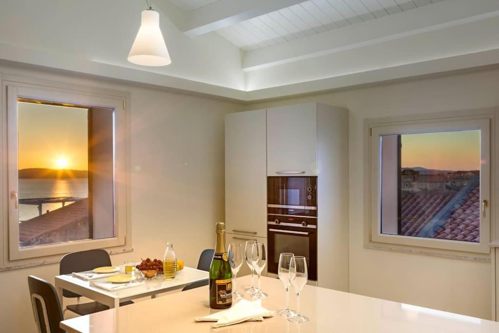 Centro Storico, esclusivo, 4' piano senza ascensore, auto e posto auto possibile per soggiorni min 15 giorni photo 5