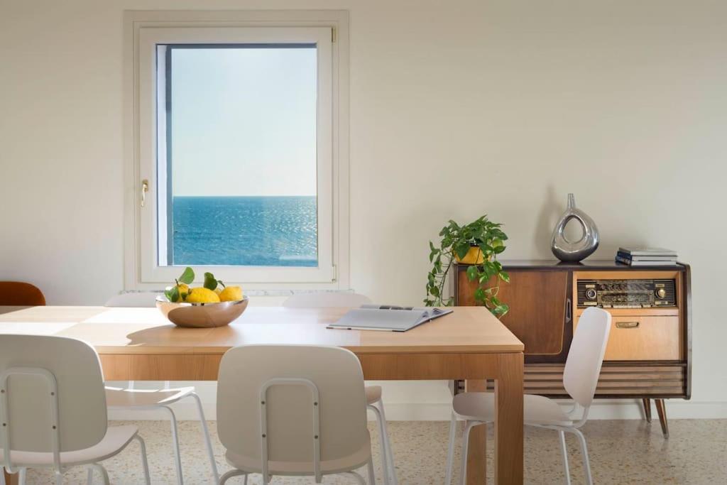 Centro Storico, esclusivo, 4' piano senza ascensore, auto e posto auto possibile per soggiorni min 15 giorni photo 4