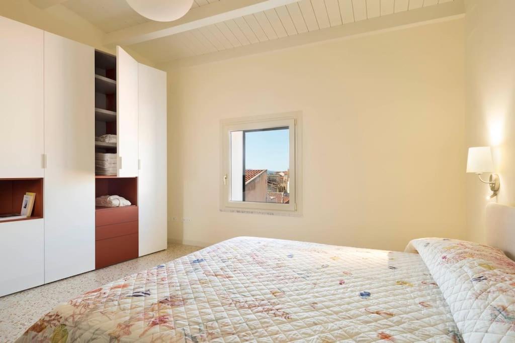 Centro Storico, esclusivo, 4' piano senza ascensore, auto e posto auto possibile per soggiorni min 15 giorni photo 3