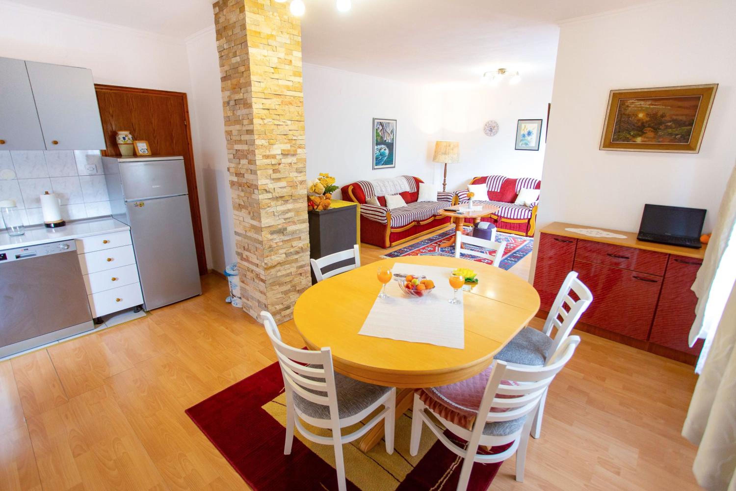 Guesthouse Sanja - Apartments 212
