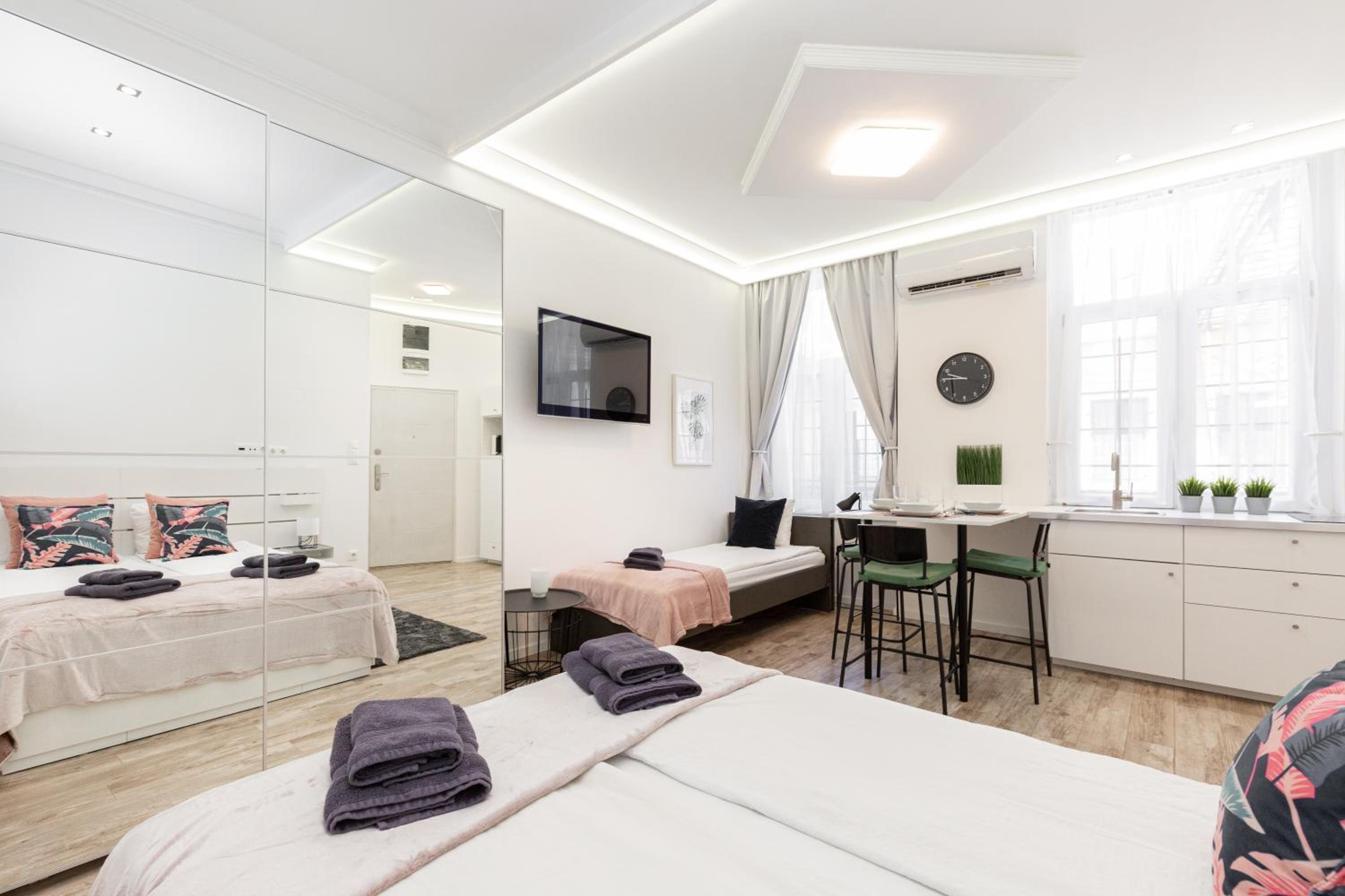 Budapest Holidays Residence