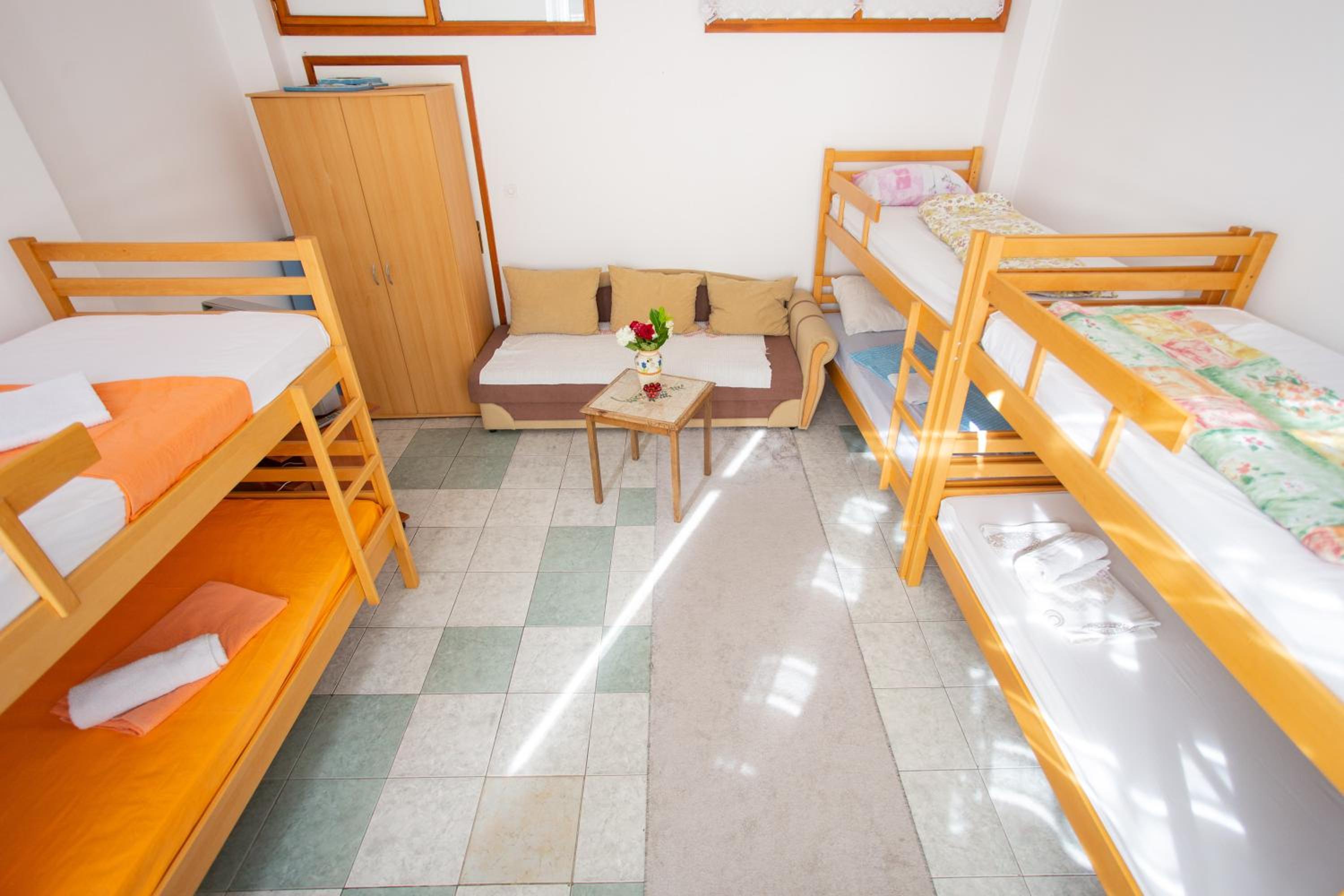 Guesthouse Sanja - Apartments 212