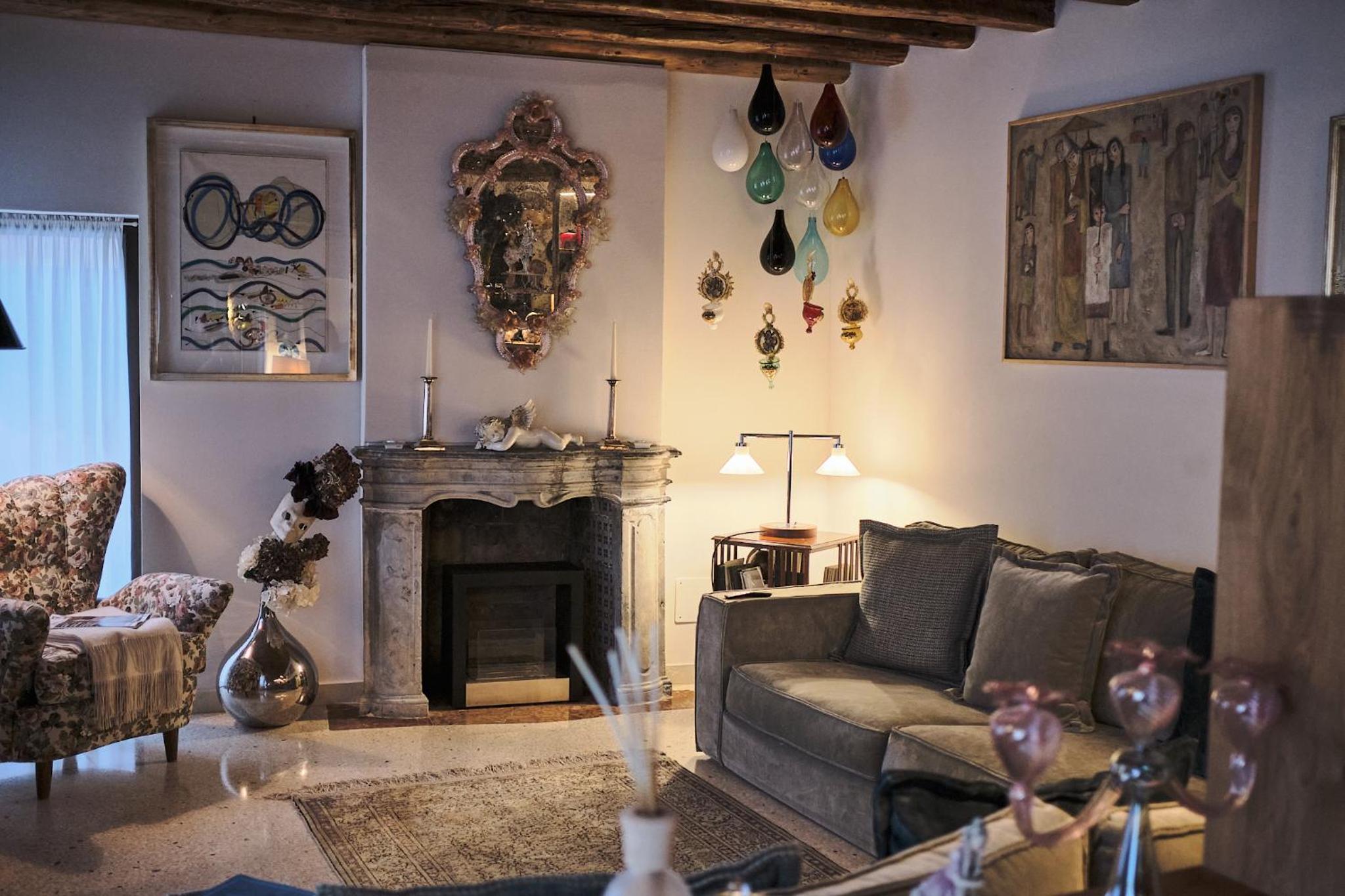 Cinqueteste Luxury Home