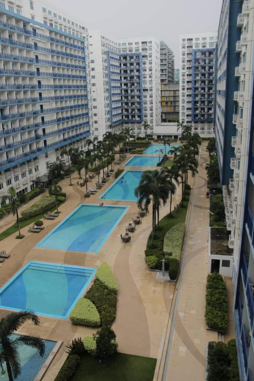Jerson Staycation Sea Residences near mall of asia pasay view 5