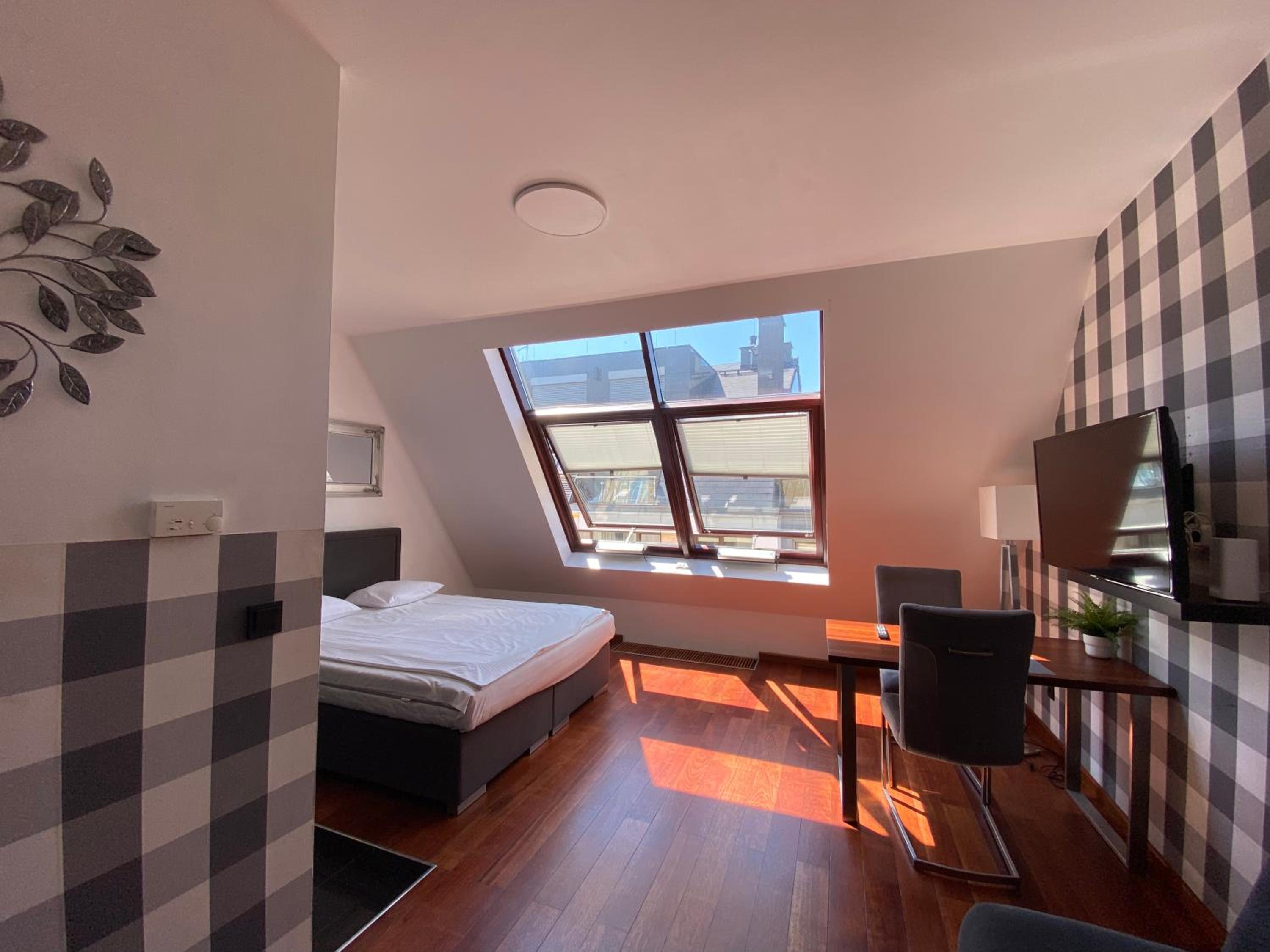 Silver Apartments