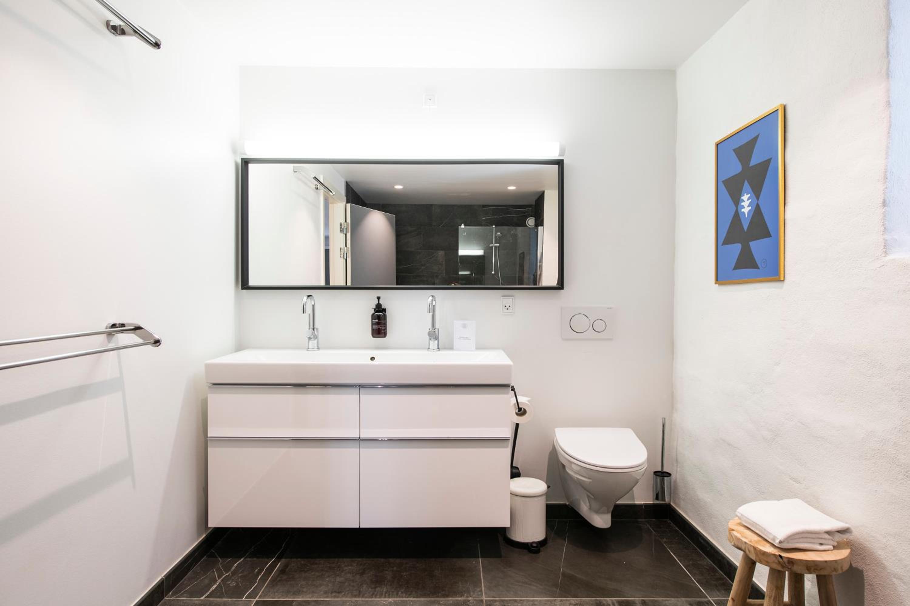 Churchill 2BR by Daniel&Jacob's