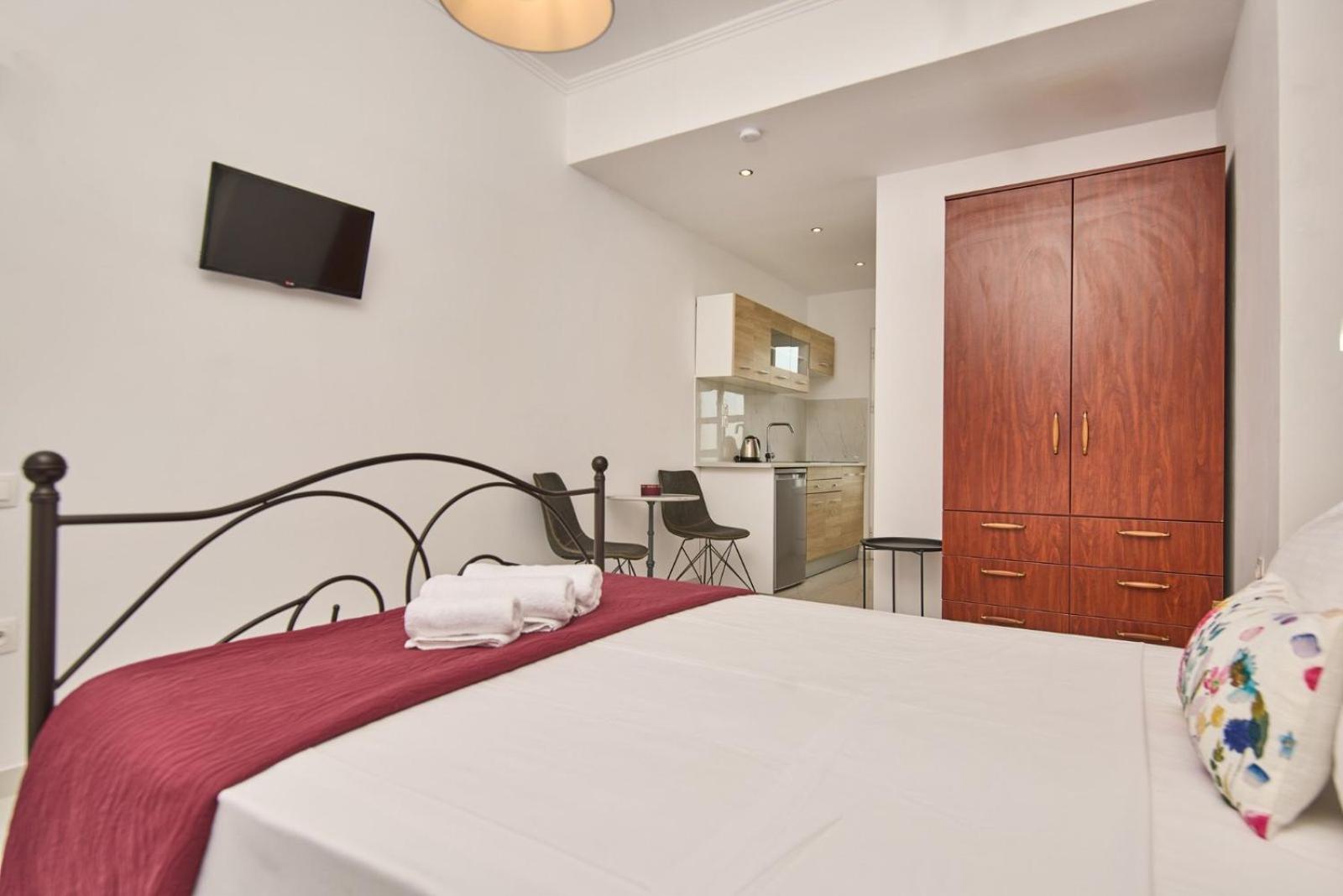 Ostria Apartments photo 2