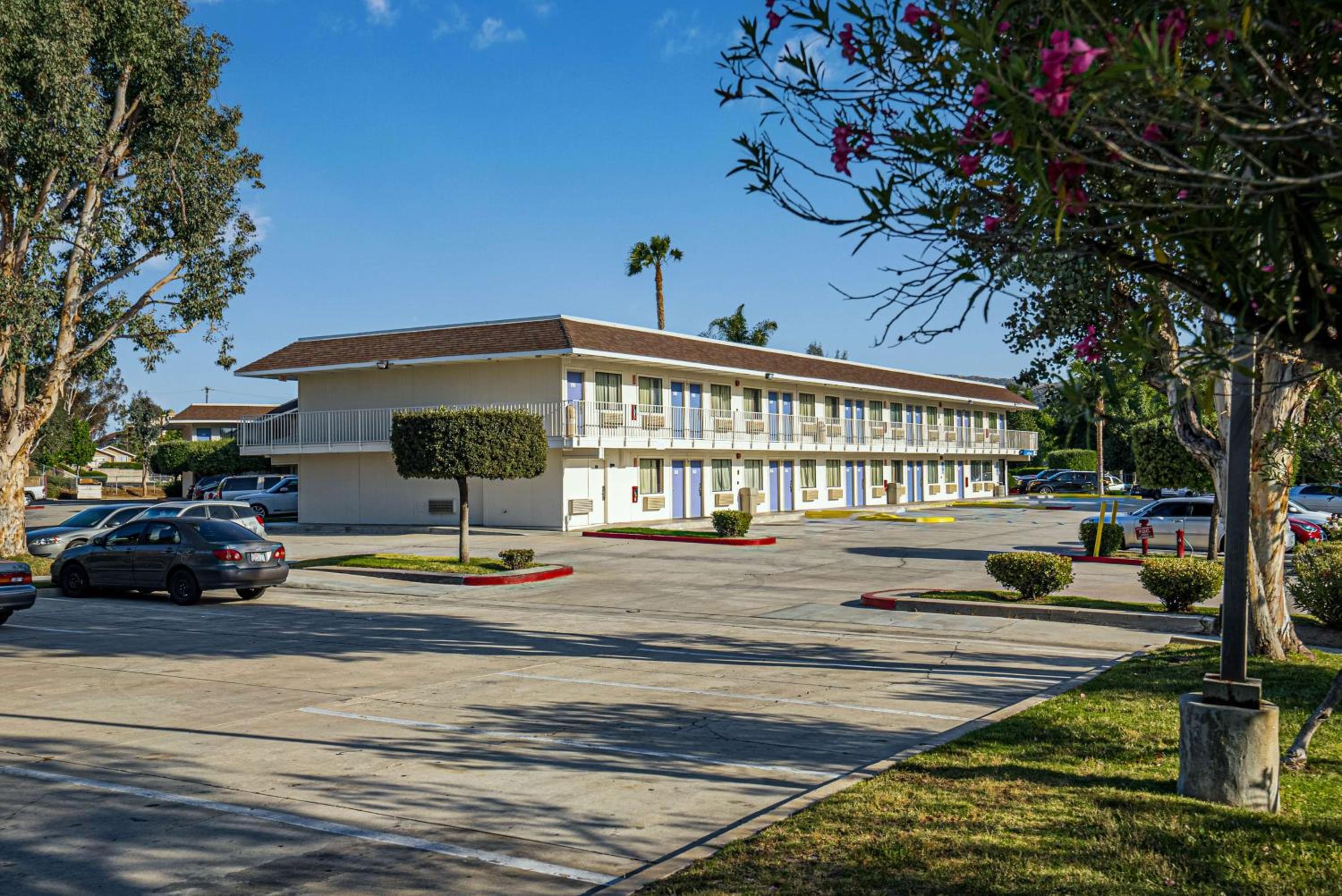 Hotel Motel 6-Temecula, CA - Historic Old Town - Image 1