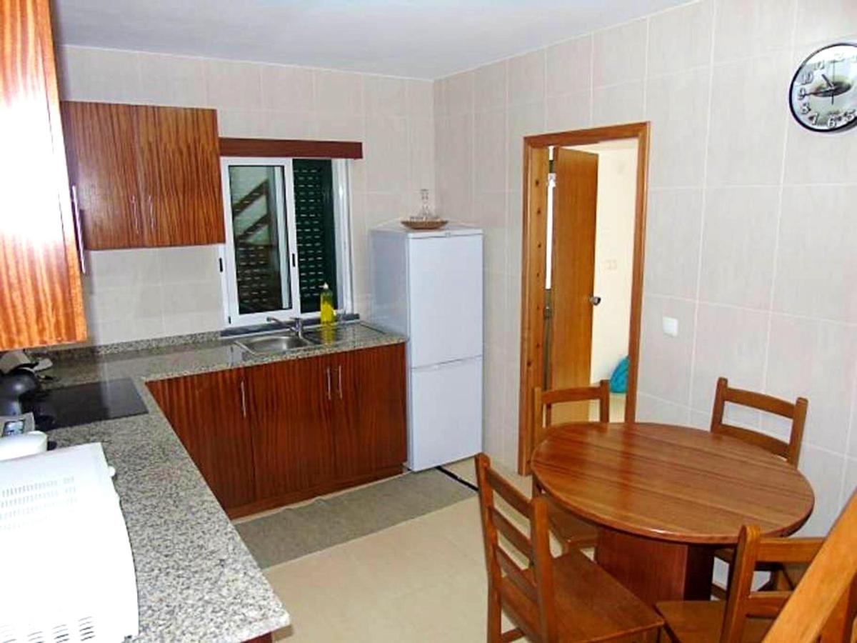 2 bedrooms house with sea view enclosed garden and wifi at Horta 4 km away from the beach