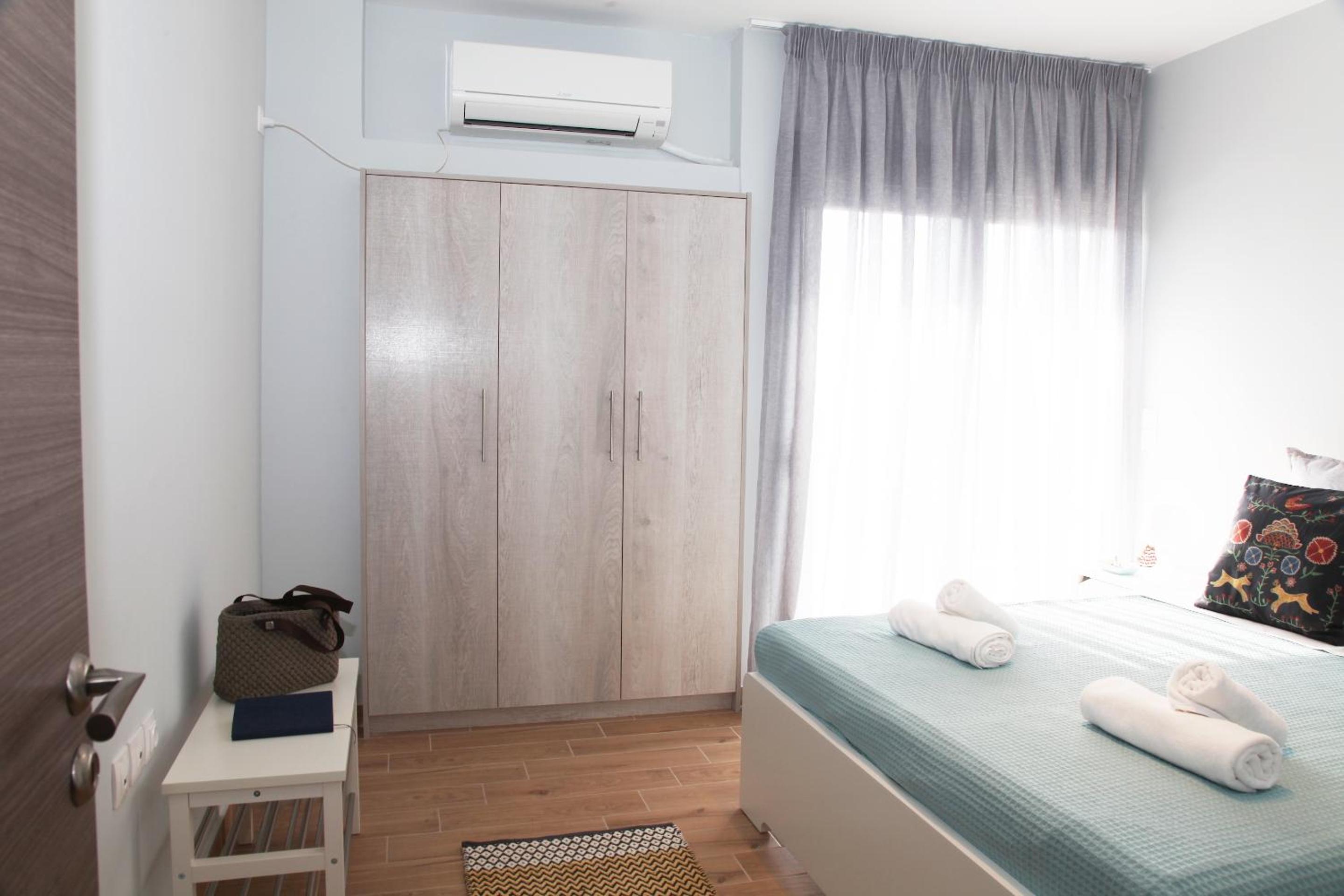 Edem Beach Apartment with Sea View by Athenian Homes