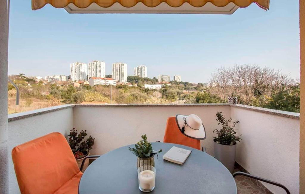 Apartment Valsaline 2182