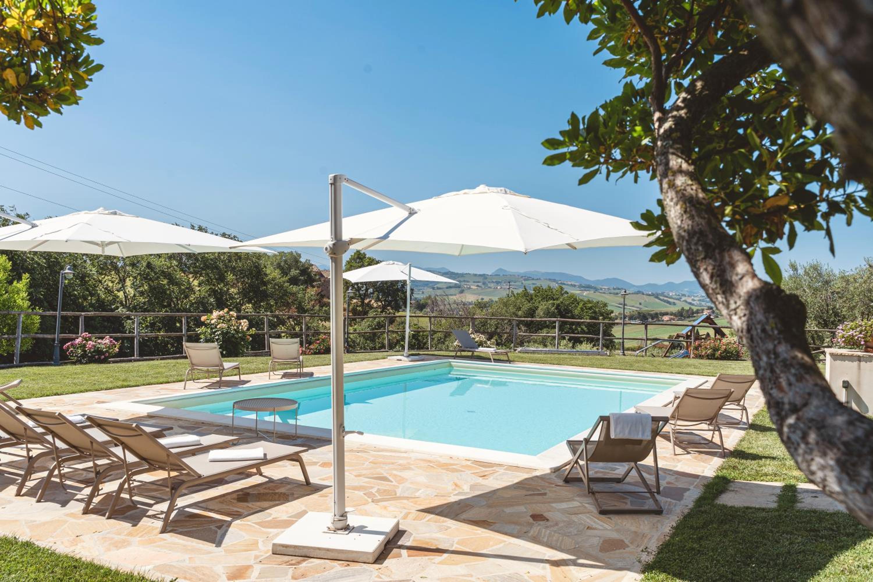 Montenovo Country House view 3