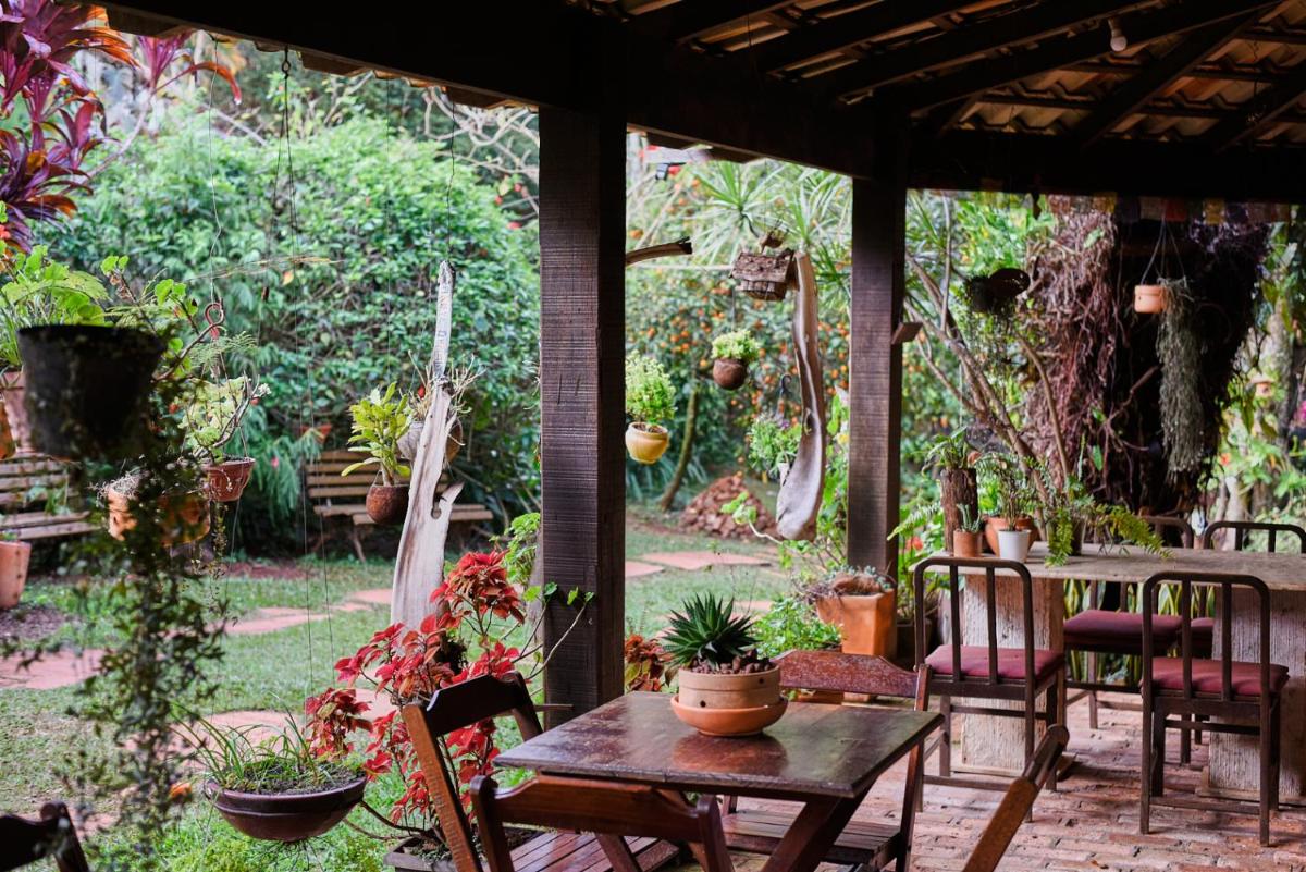 Tiô Isolda Artes & Hospedaria