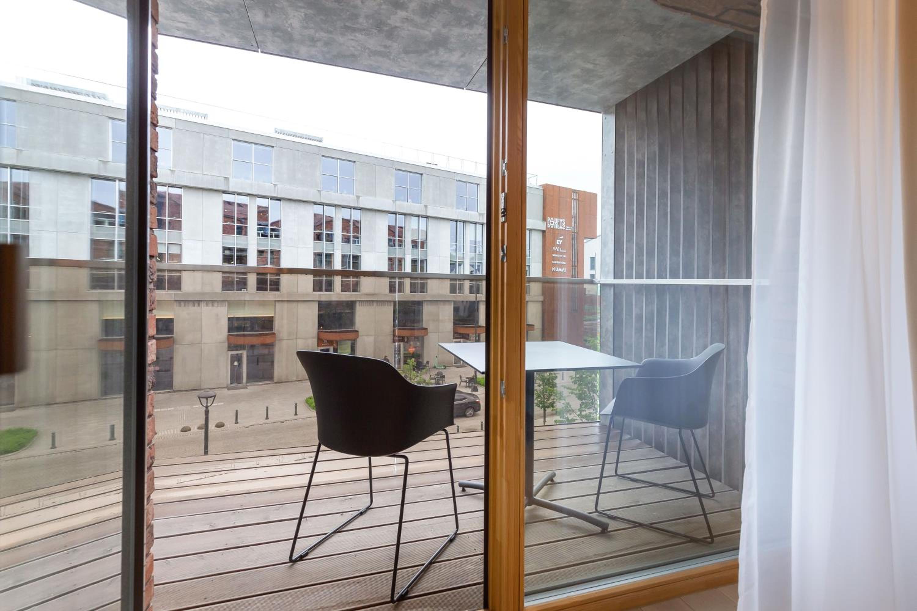 #stayhere - Brand New & Ultra Modern 1BDR Upscale Neighbourhood Paupys