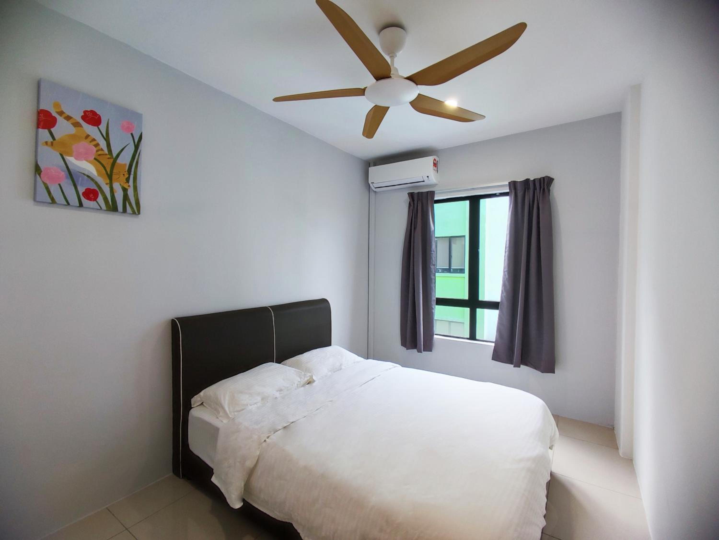 Manhattan Condo 8-11pax (2min to Aeon & Lotus) photo 7