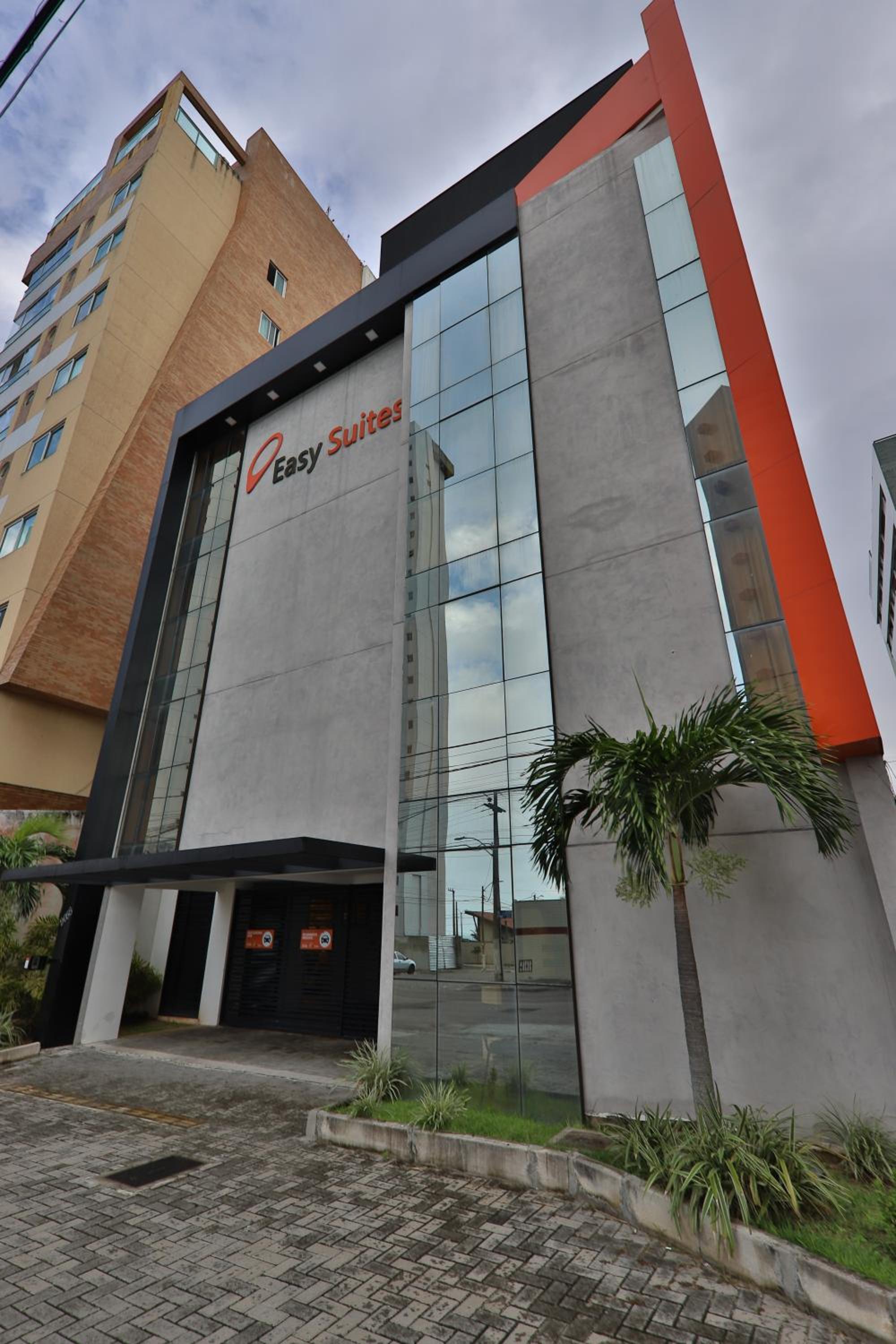 Hotel Easy Suites Natal - Image 1
