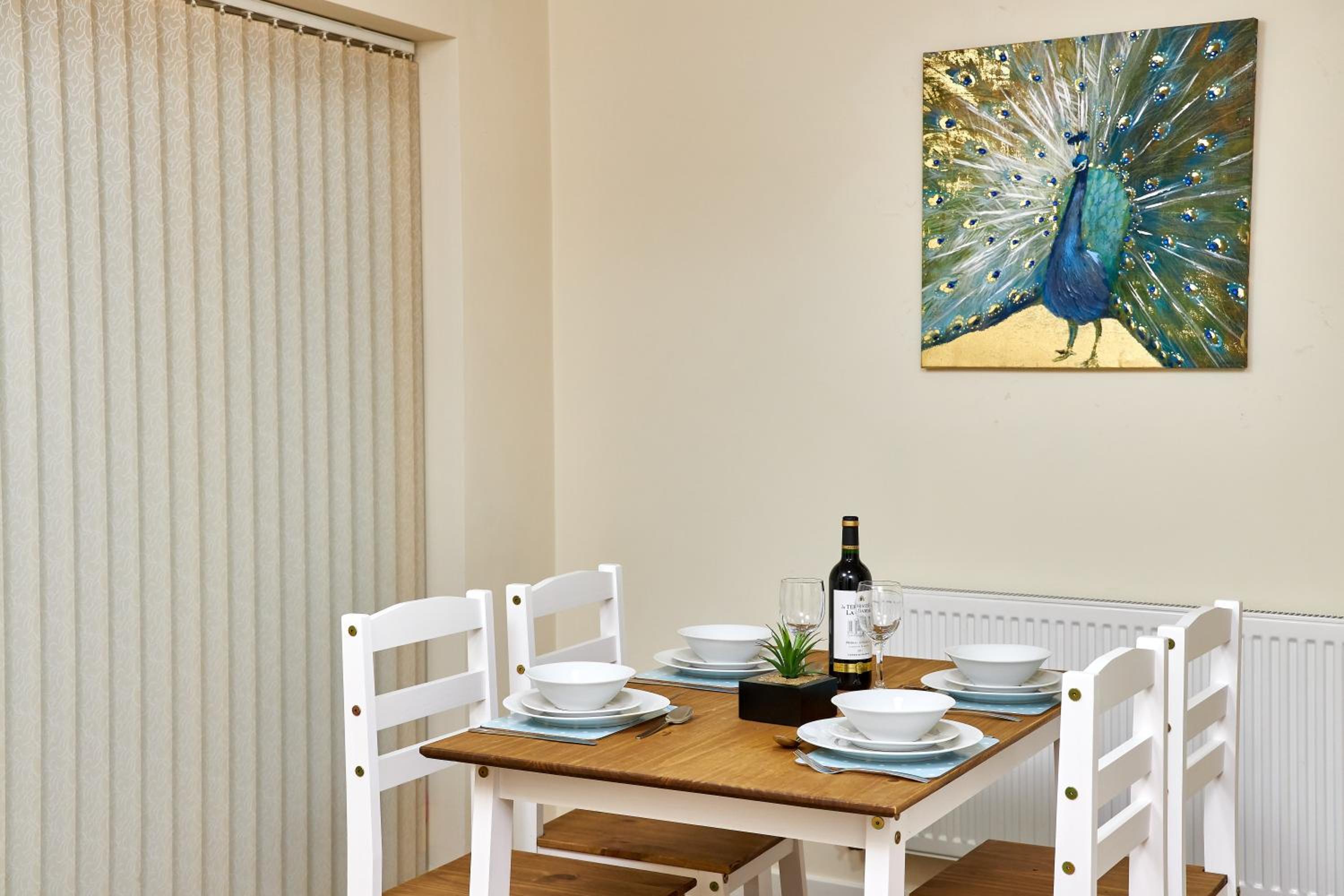 Kiln - Beautiful 4 bedroom house with parking! view 5