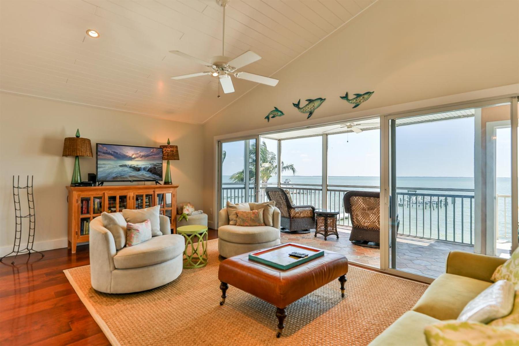 Captiva Hide A Way 2B view 3