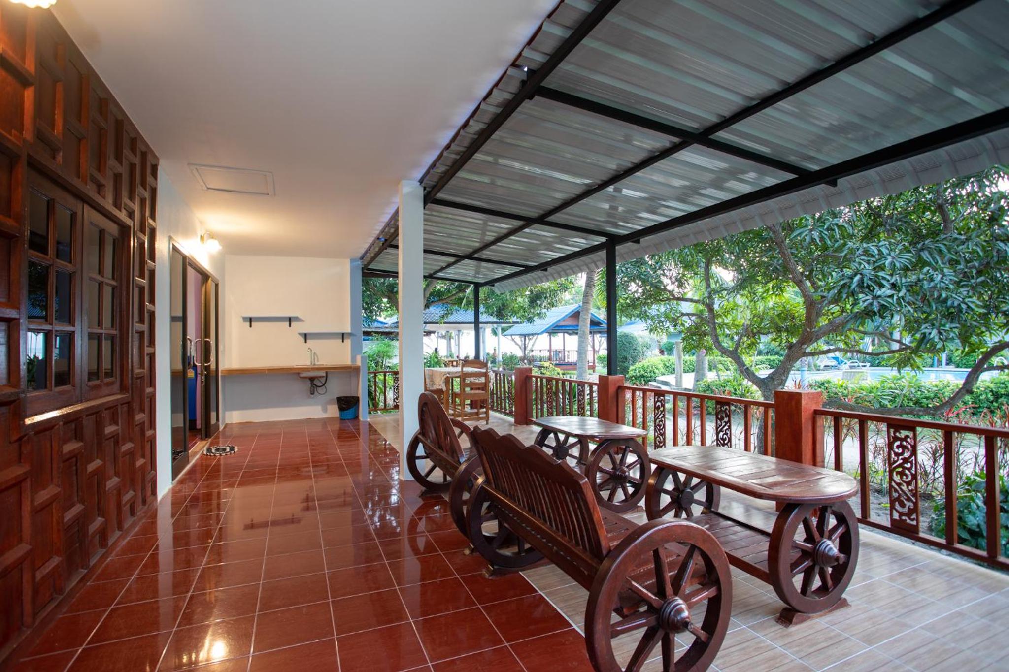 Rung Arun Resort
