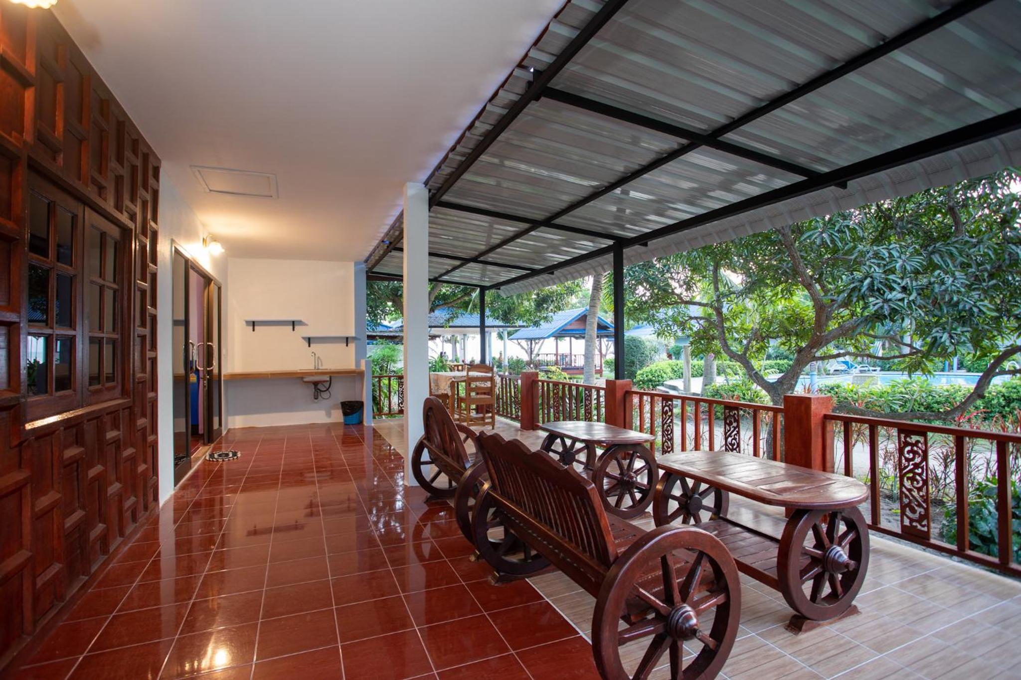 Rung Arun Resort