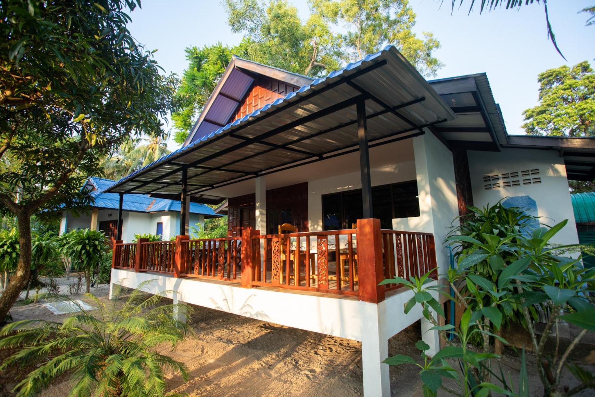 Rung Arun Resort