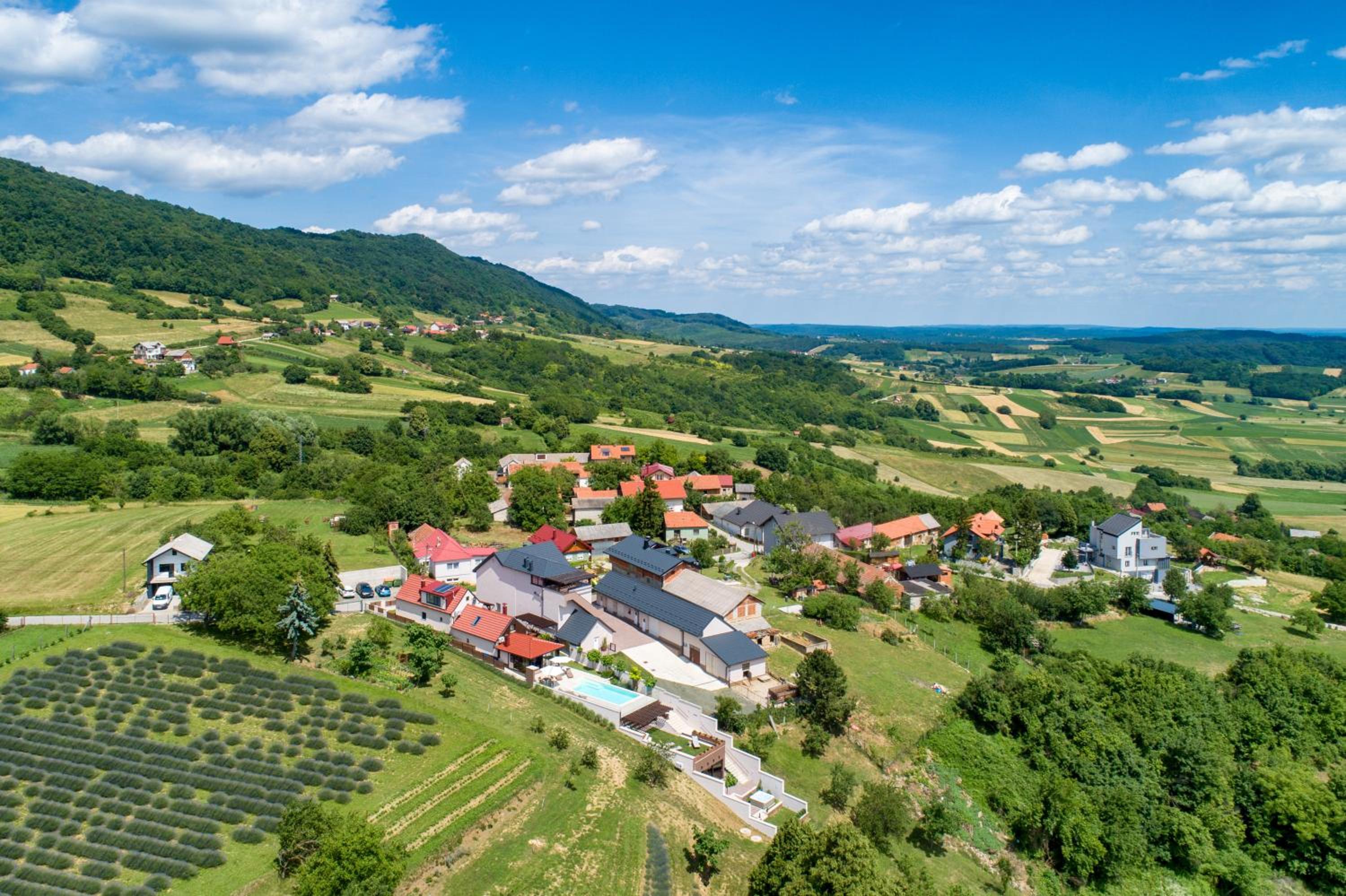 Florek & Florica Kalnik view 2