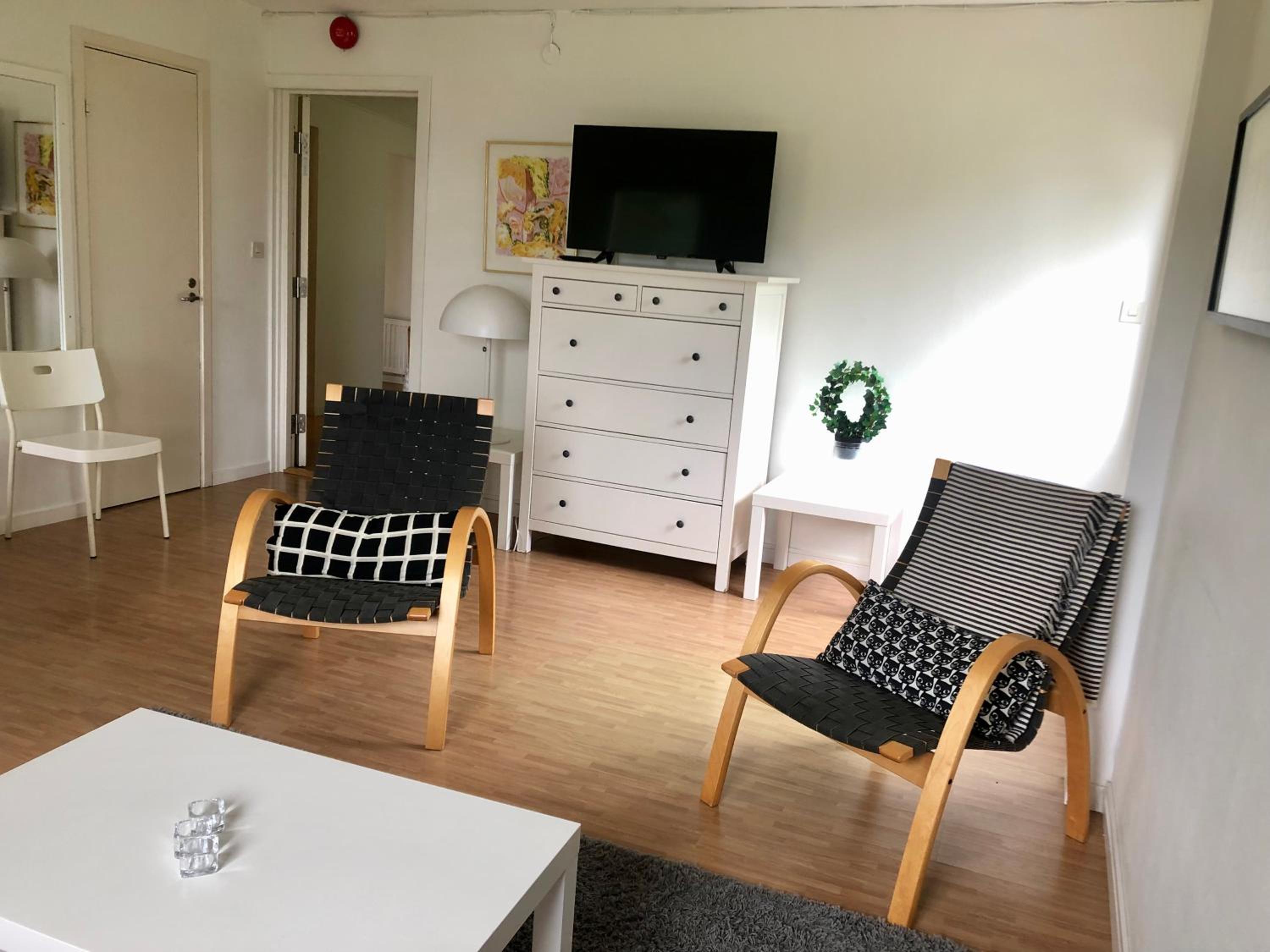 Hällestrand Vandrarhem - Lägenhet "Laxen"