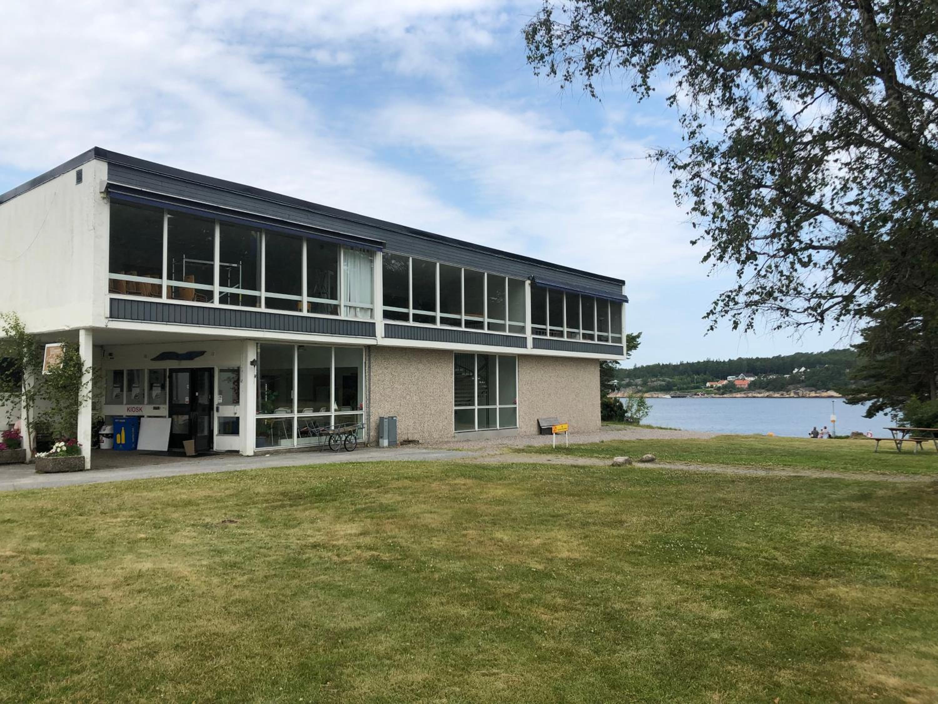 Hällestrand Vandrarhem - Lägenhet "Laxen"