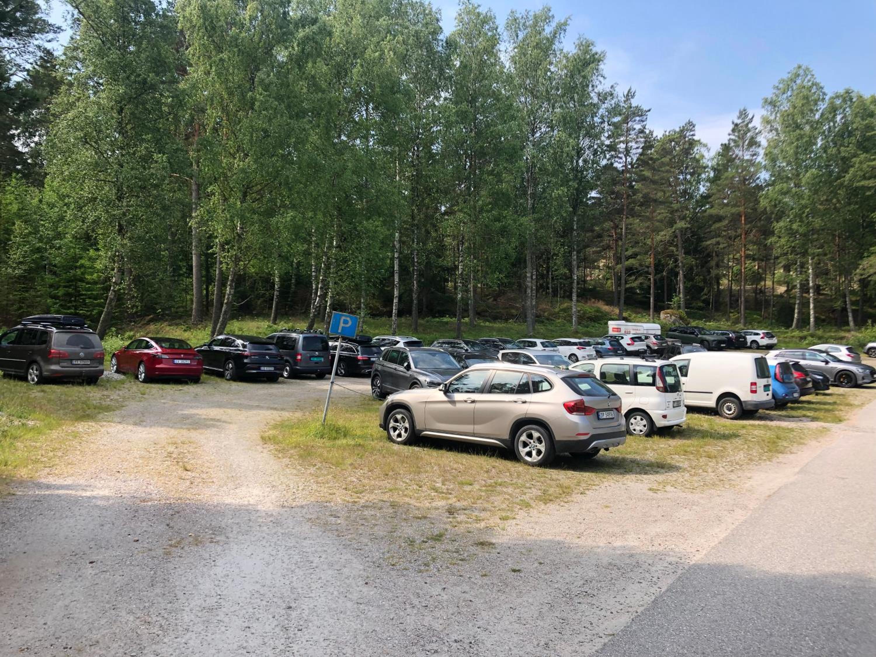 Hällestrand Vandrarhem - Lägenhet "Laxen"