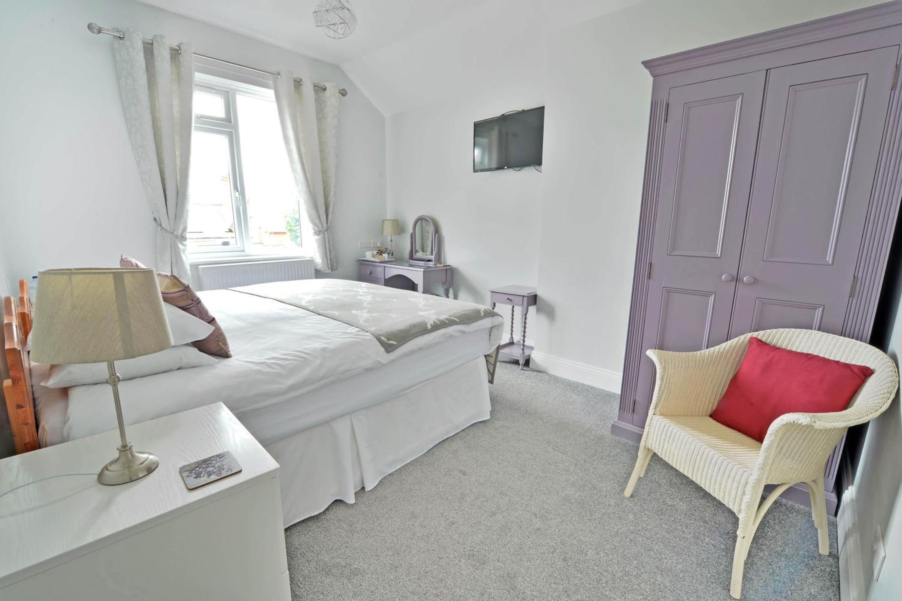 Broadlands Guest House view 5