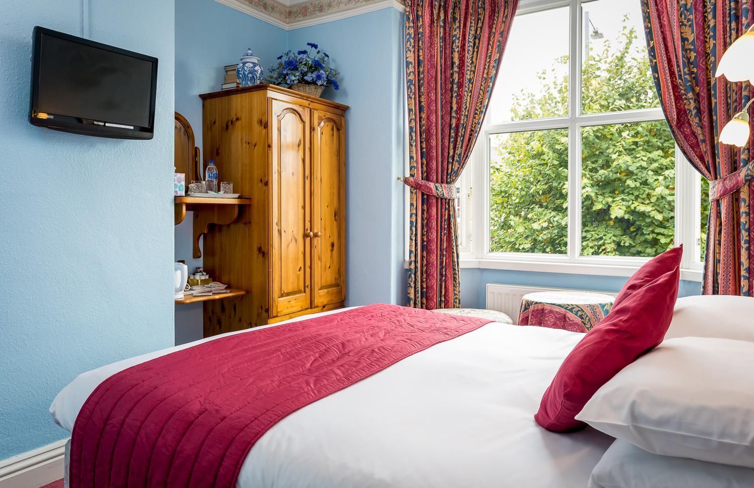 Broadlands Guest House view 4